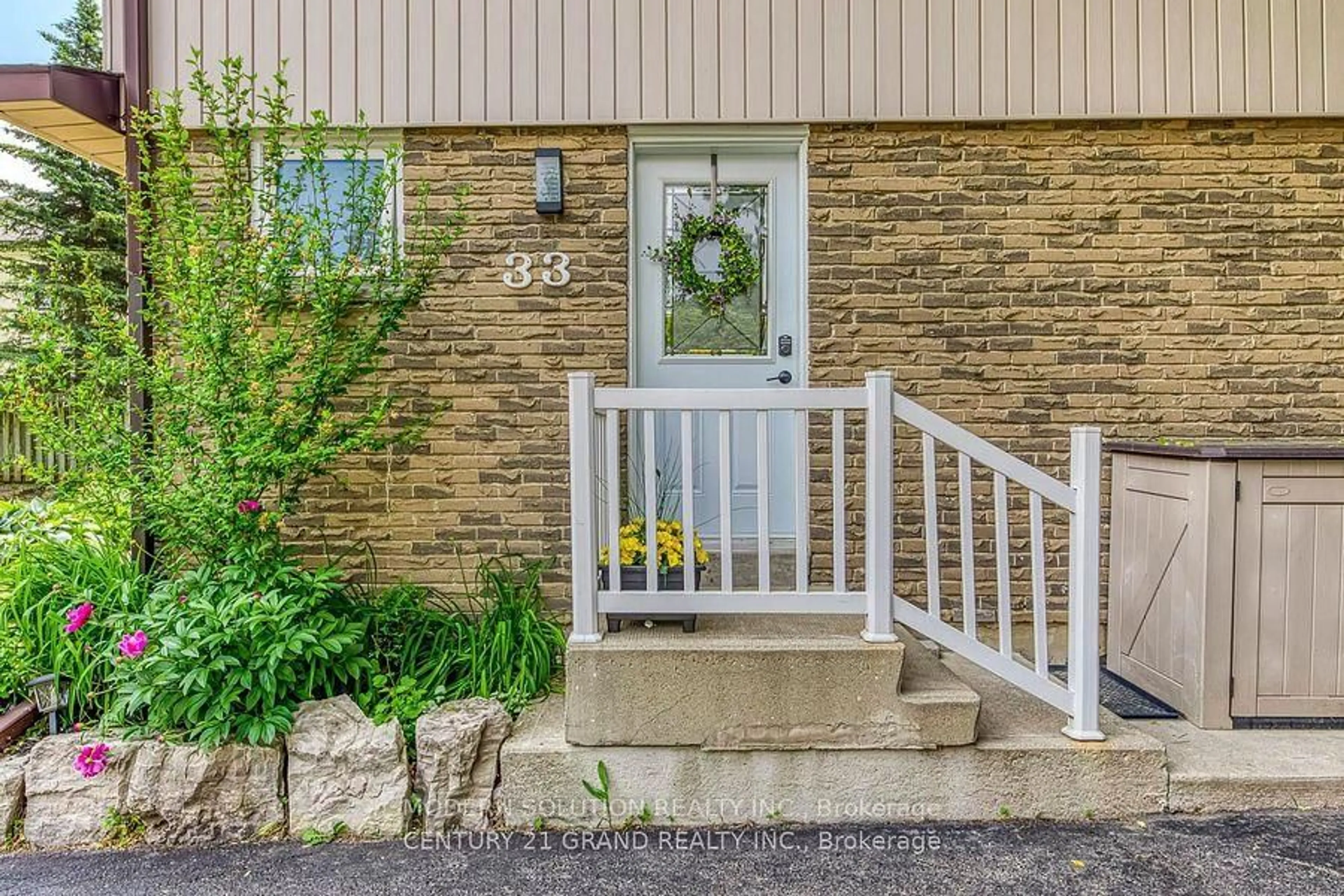 Unknown for 59 Kenninghall Blvd #33, Mississauga Ontario L5N 1J6