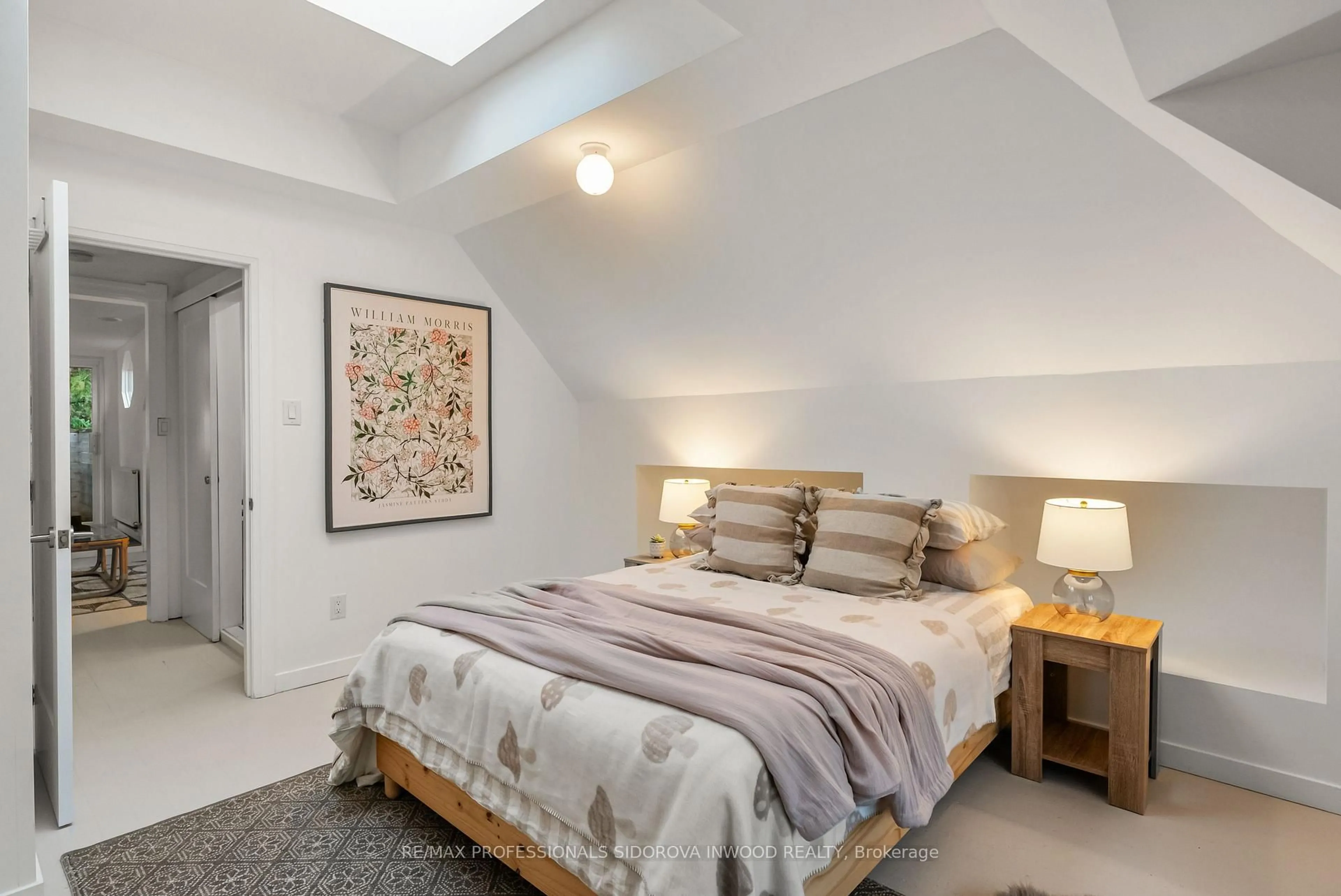 Bedroom with bed, unknown for 215 Glenlake Ave, Toronto Ontario M6P 1E9
