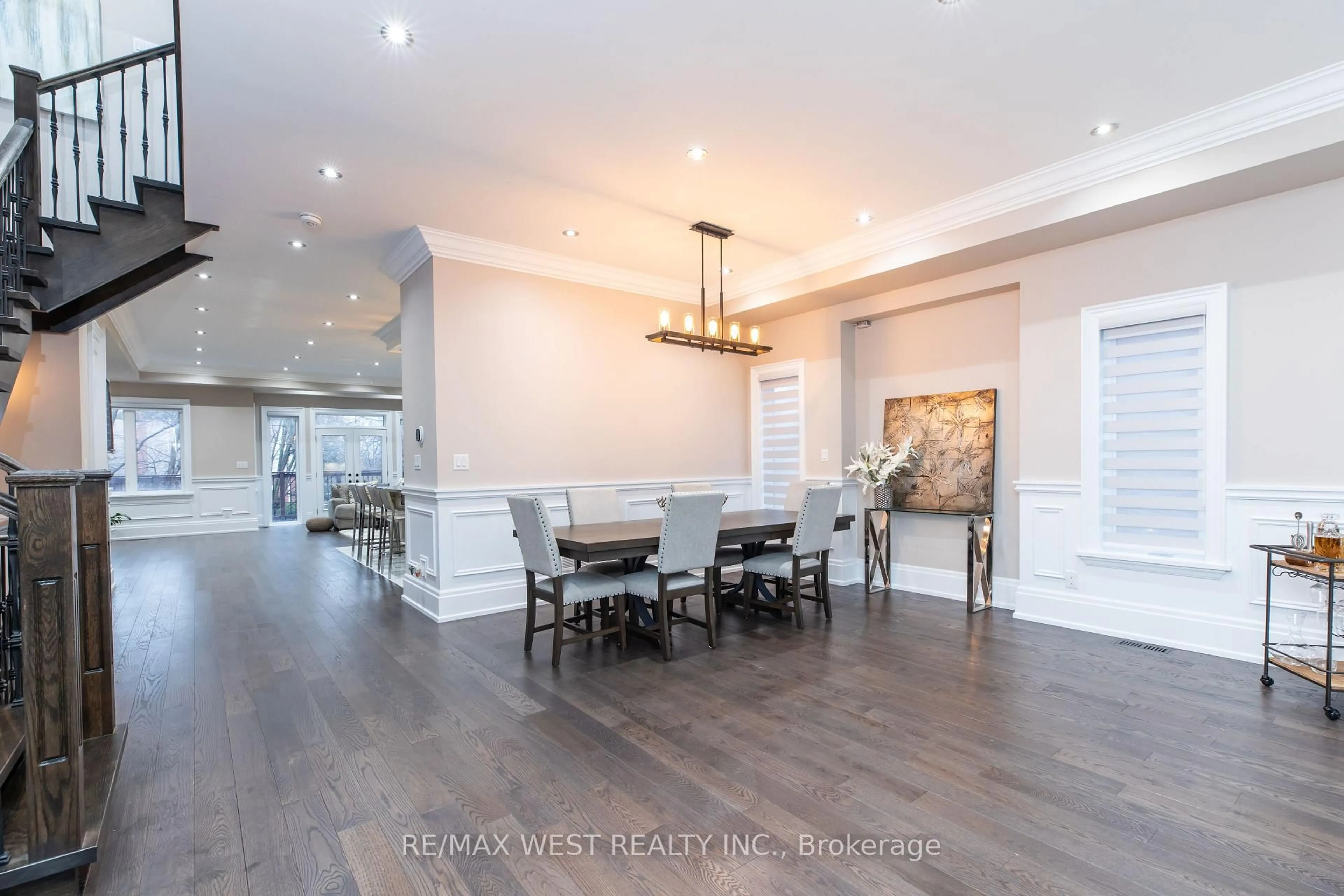Open concept kitchen, unknown for 91B Park St, Mississauga Ontario L5H 1L2