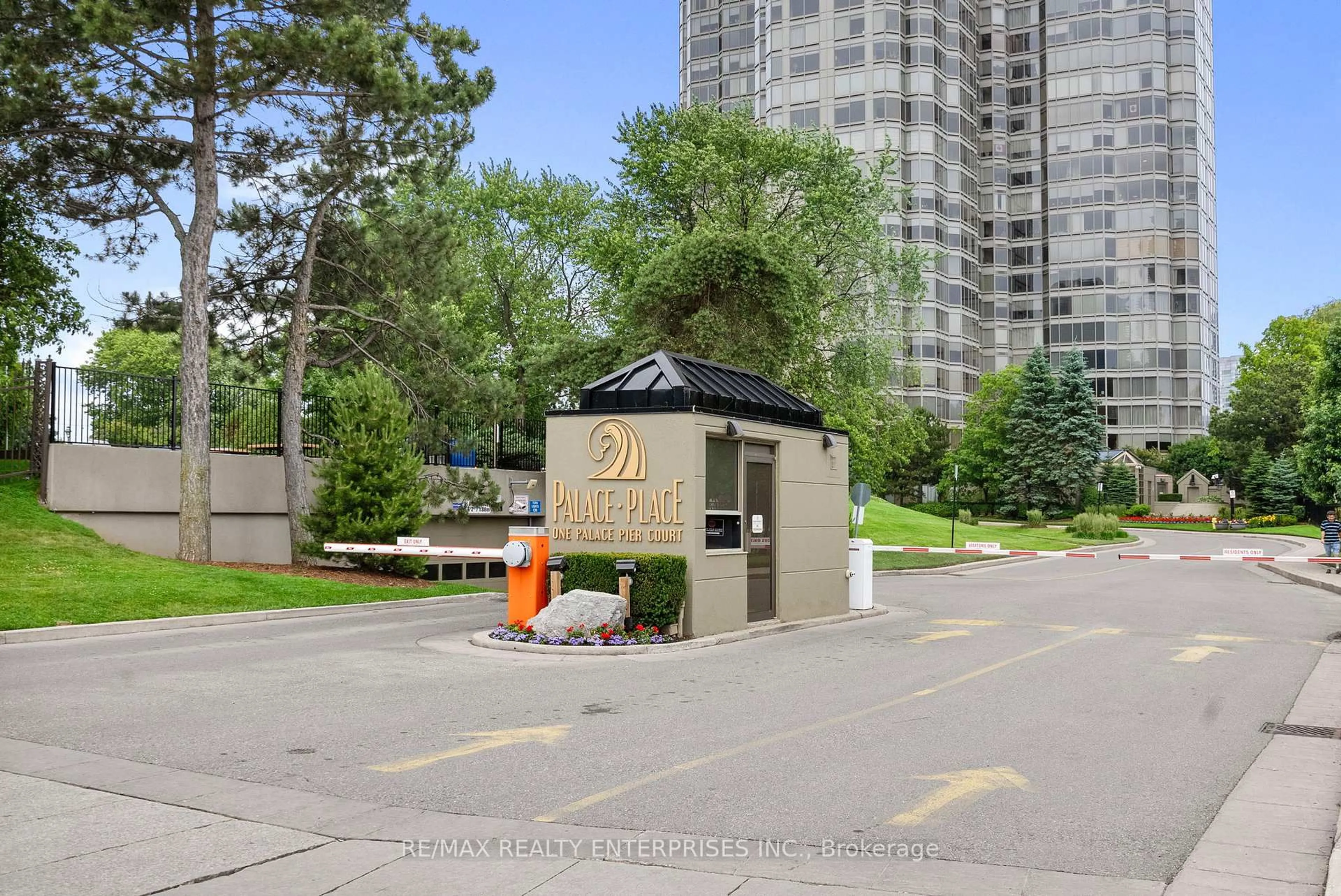 Unknown for 1 Palace Pier Crt #1208, Toronto Ontario M8V 3W9