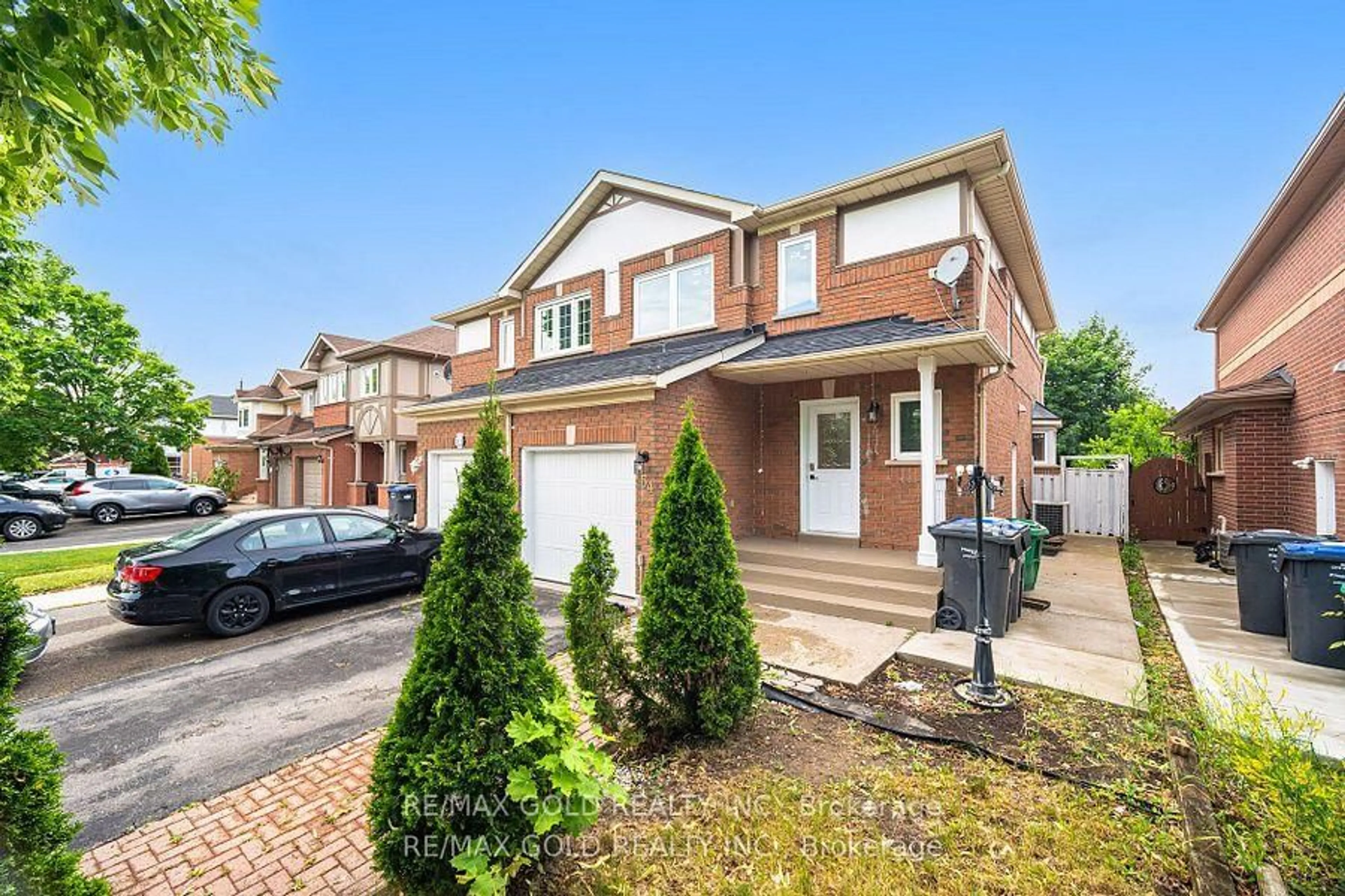 Home with brick exterior material, street for 164 Rainforest Dr, Brampton Ontario L6R 1A4