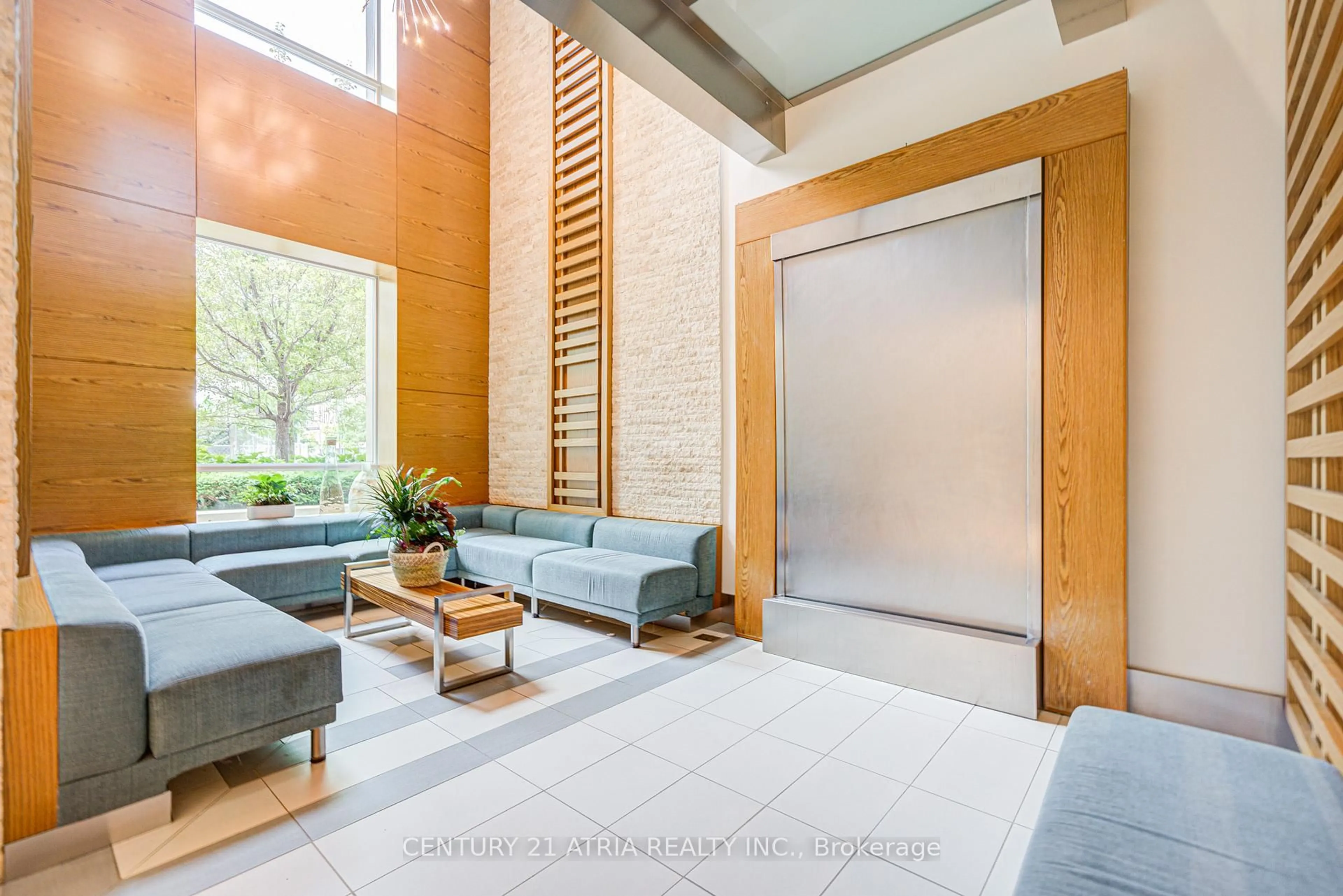 Indoor foyer for 155 Legion Rd #1312, Toronto Ontario M8Y 0A7