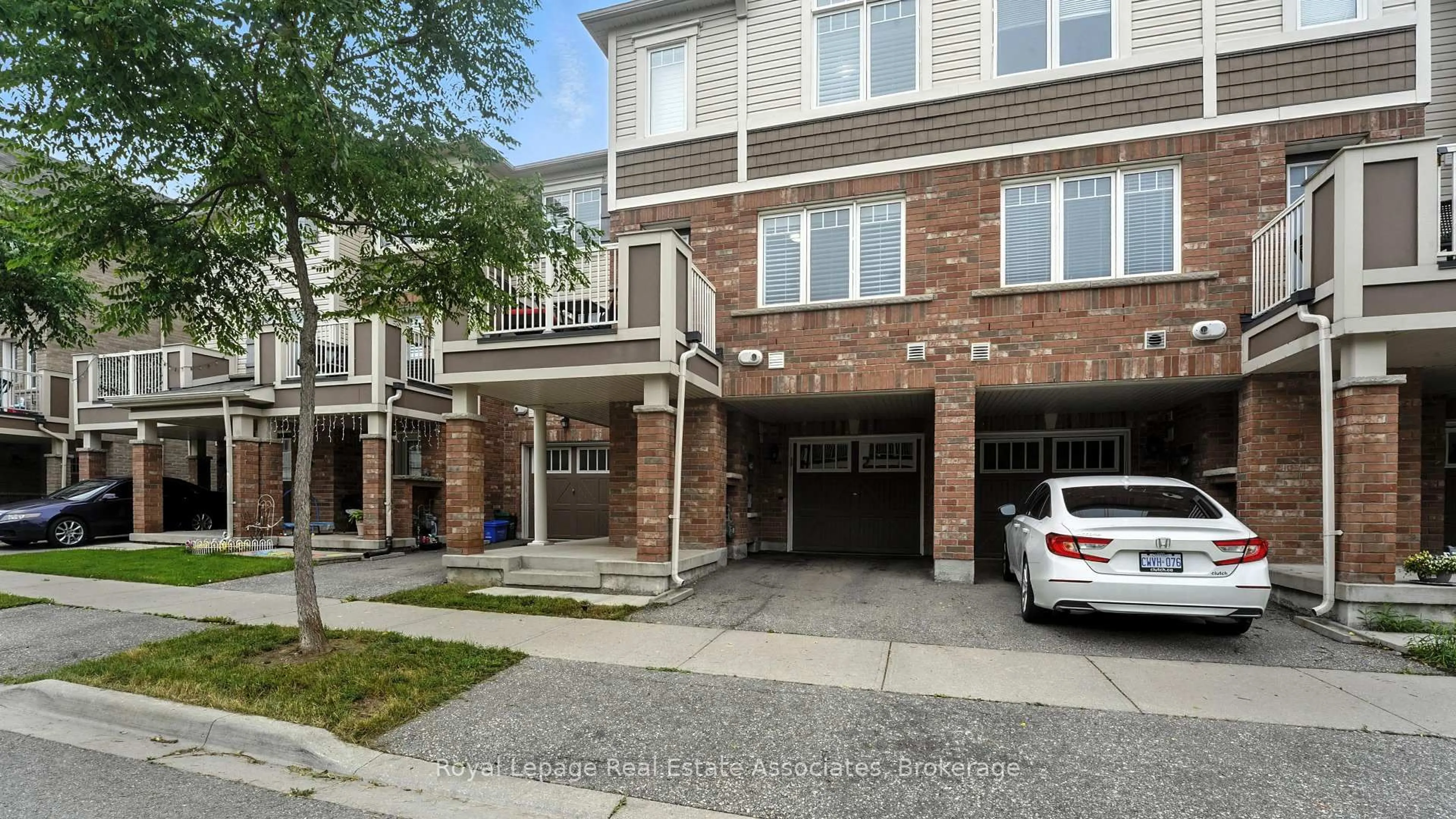 Unknown for 264 Casson Pt, Milton Ontario L9E 0A1