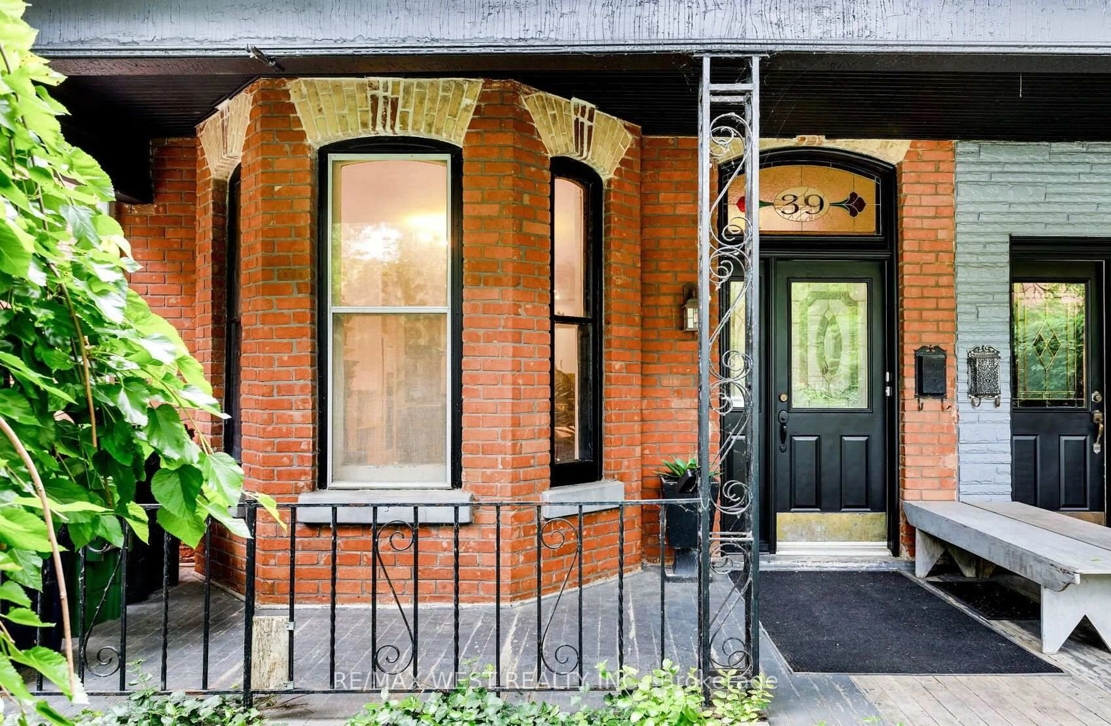 Home with brick exterior material, street for 39 Melbourne Ave, Toronto Ontario M6K 1K4