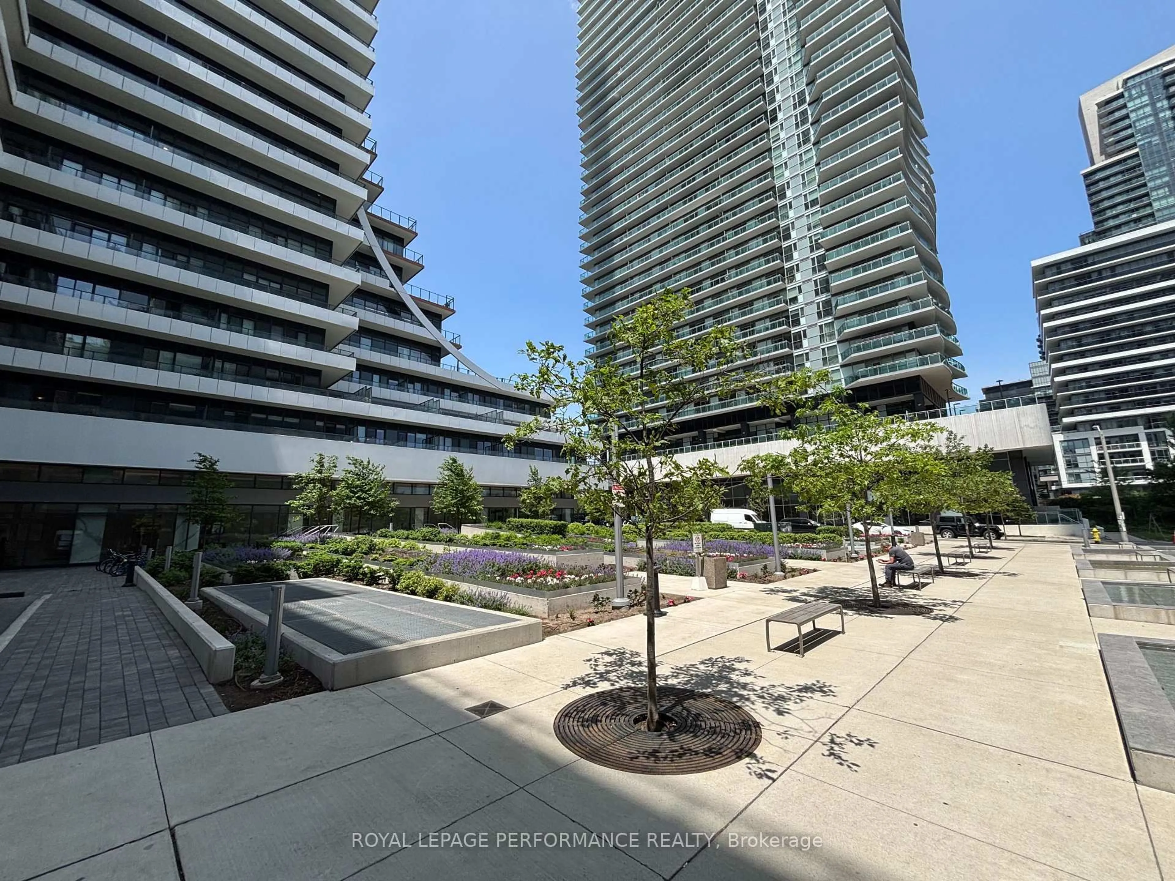 Patio, unknown for 30 Shore Breeze Dr #710, Toronto Ontario M8V 0J1
