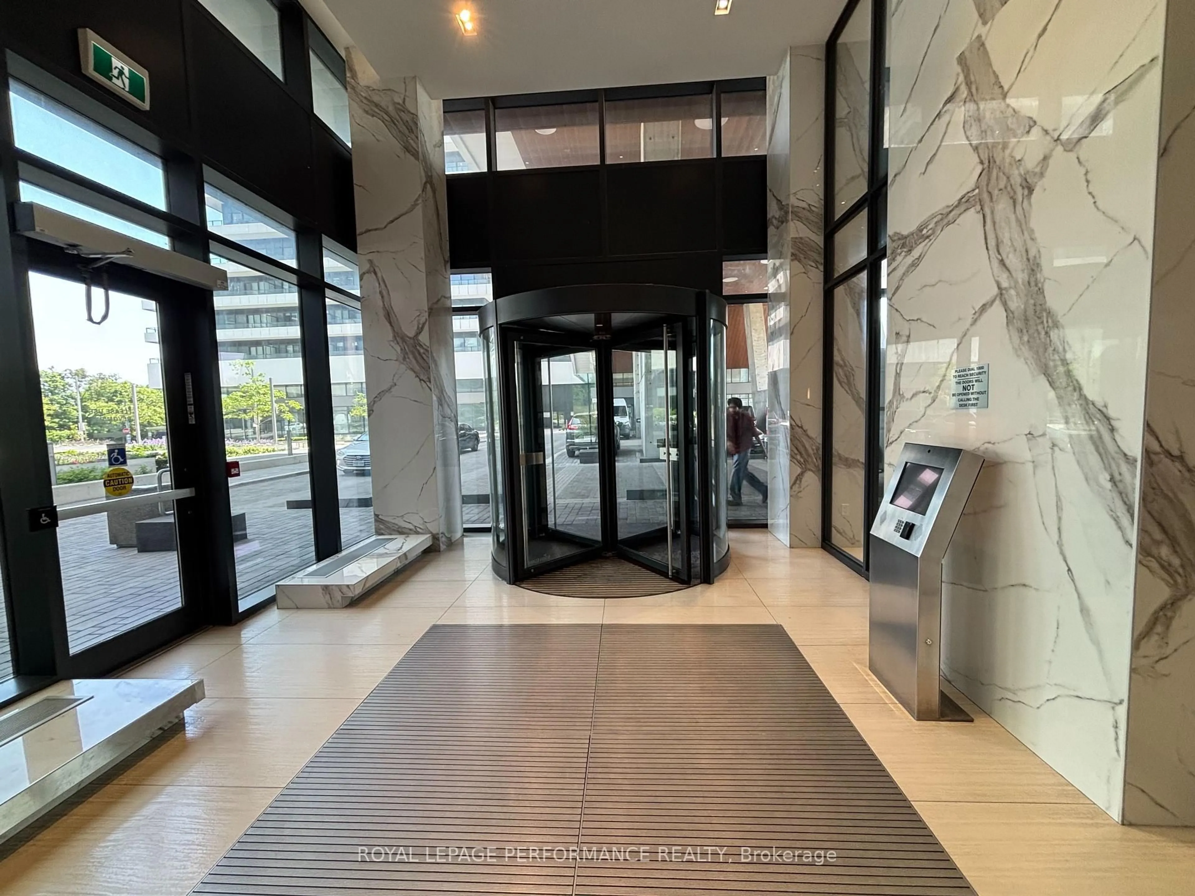 Indoor foyer for 30 Shore Breeze Dr #710, Toronto Ontario M8V 0J1