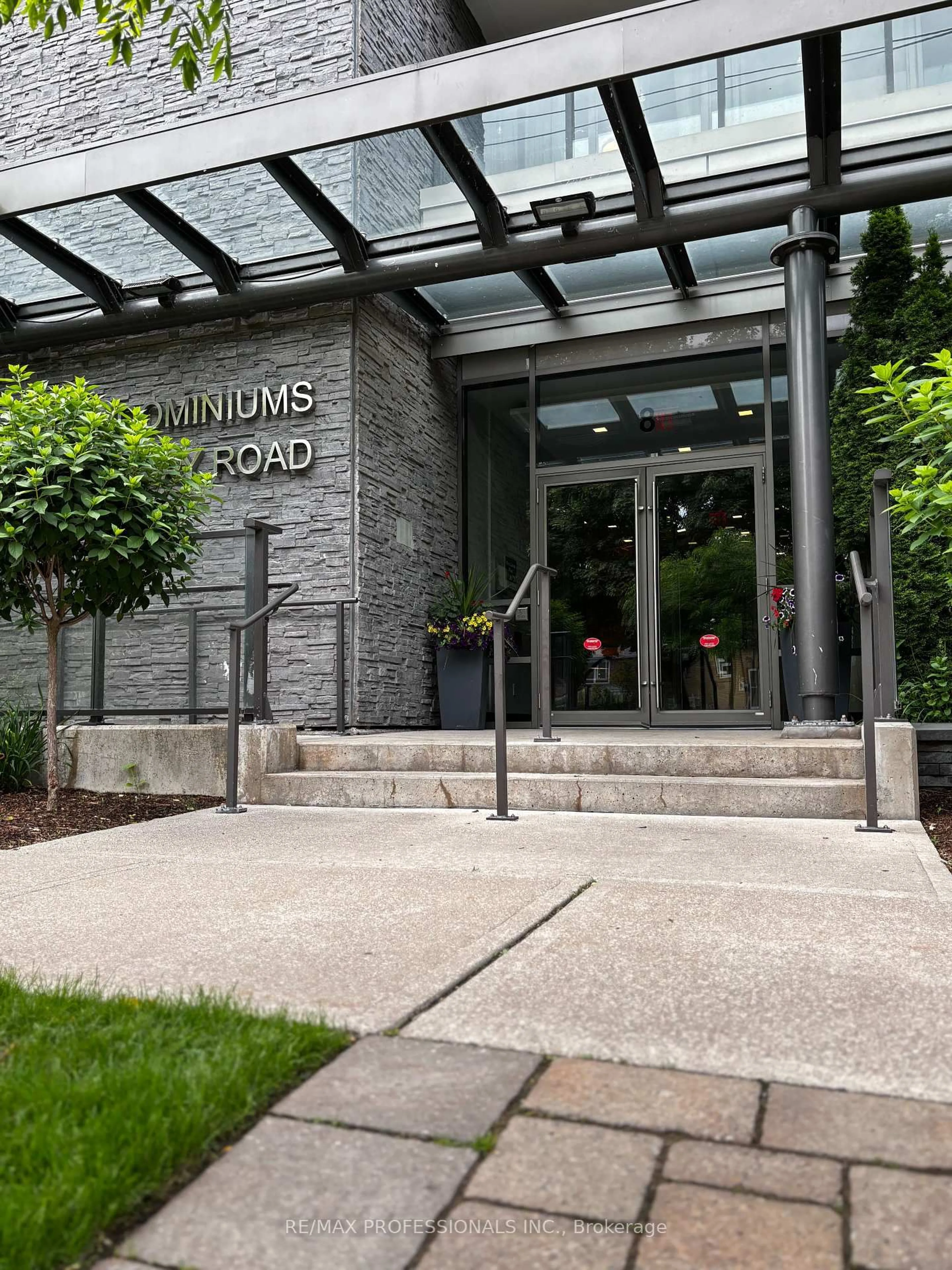 Unknown for 8 Fieldway Rd #303, Toronto Ontario M8Z 0C3