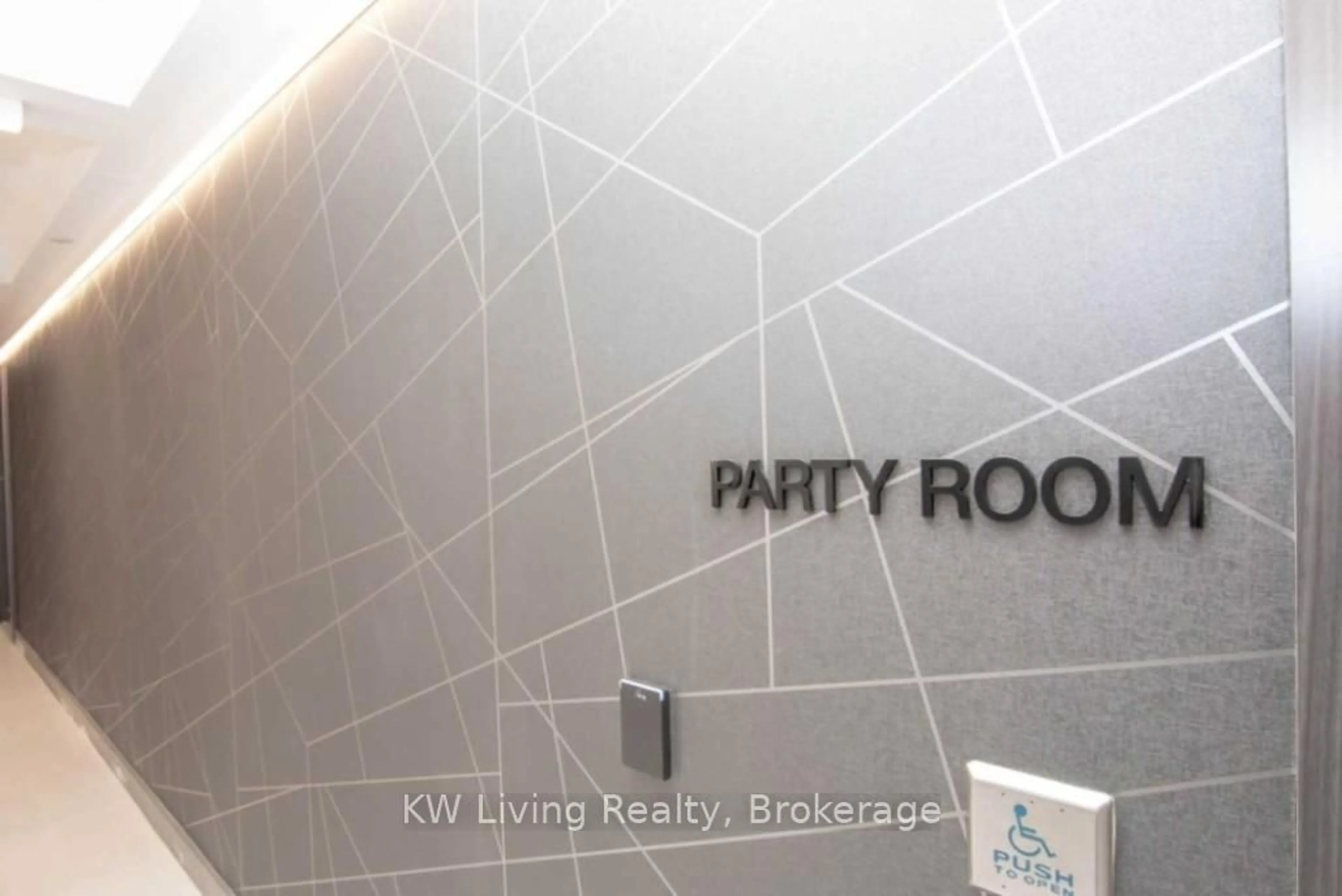 A pic of a room for 30 Samuel Wood Way #2009, Toronto Ontario M9B 0C9