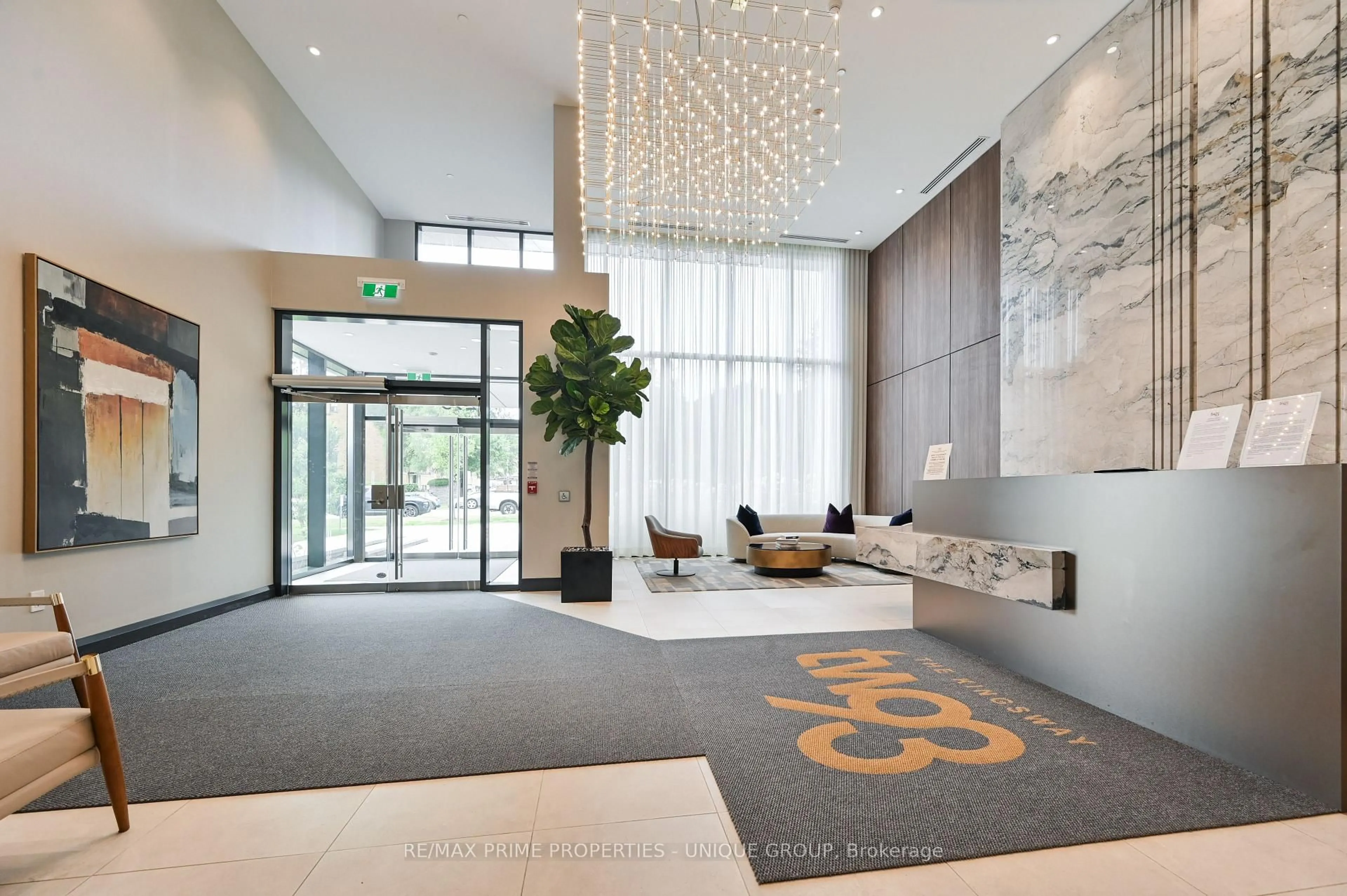 Indoor foyer for 293 The Kingsway #706, Toronto Ontario M9A 3C8