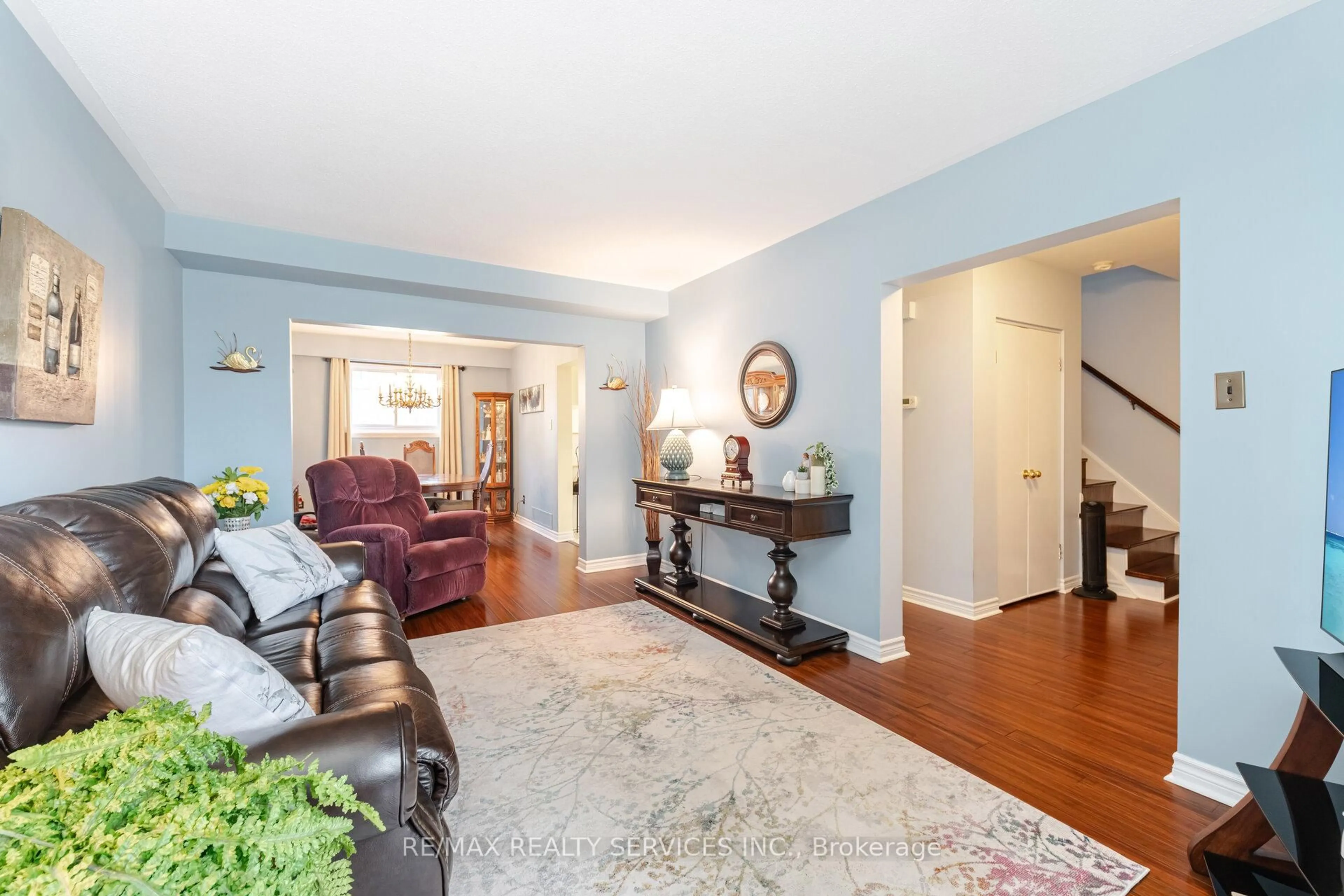 Living room with furniture, unknown for 5 Danesbury Cres, Brampton Ontario L6T 1T2