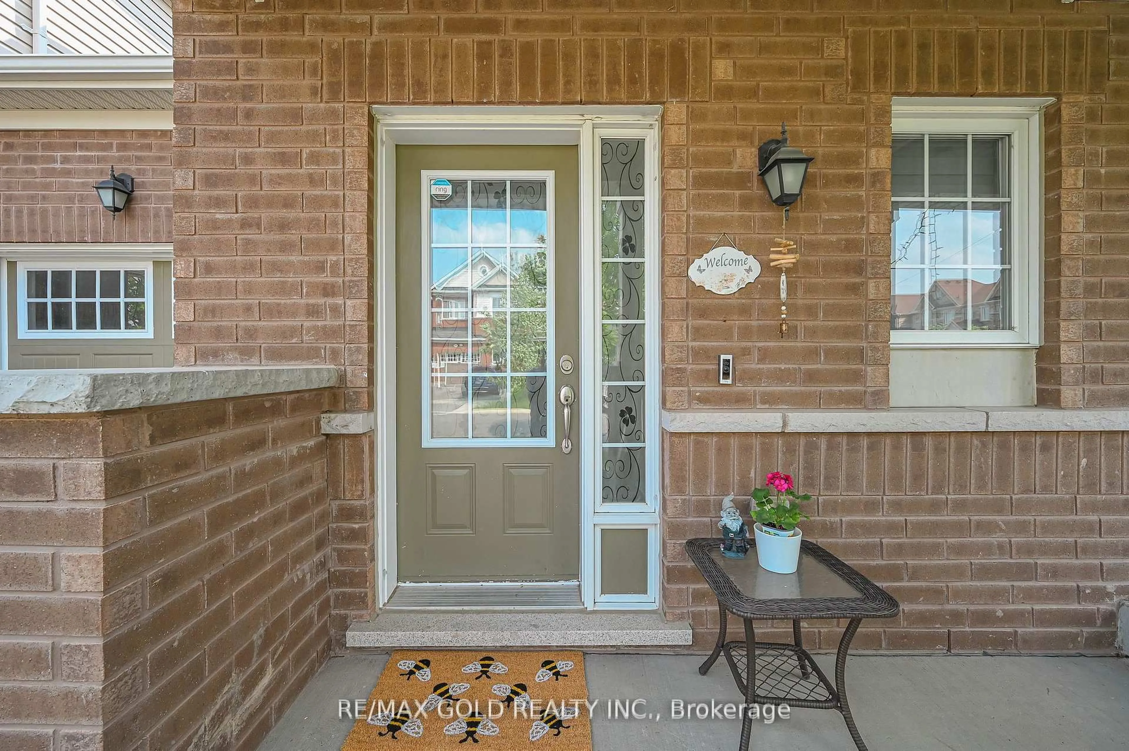 Indoor entryway for 67 Rockbrook Tr, Brampton Ontario L7A 4H9