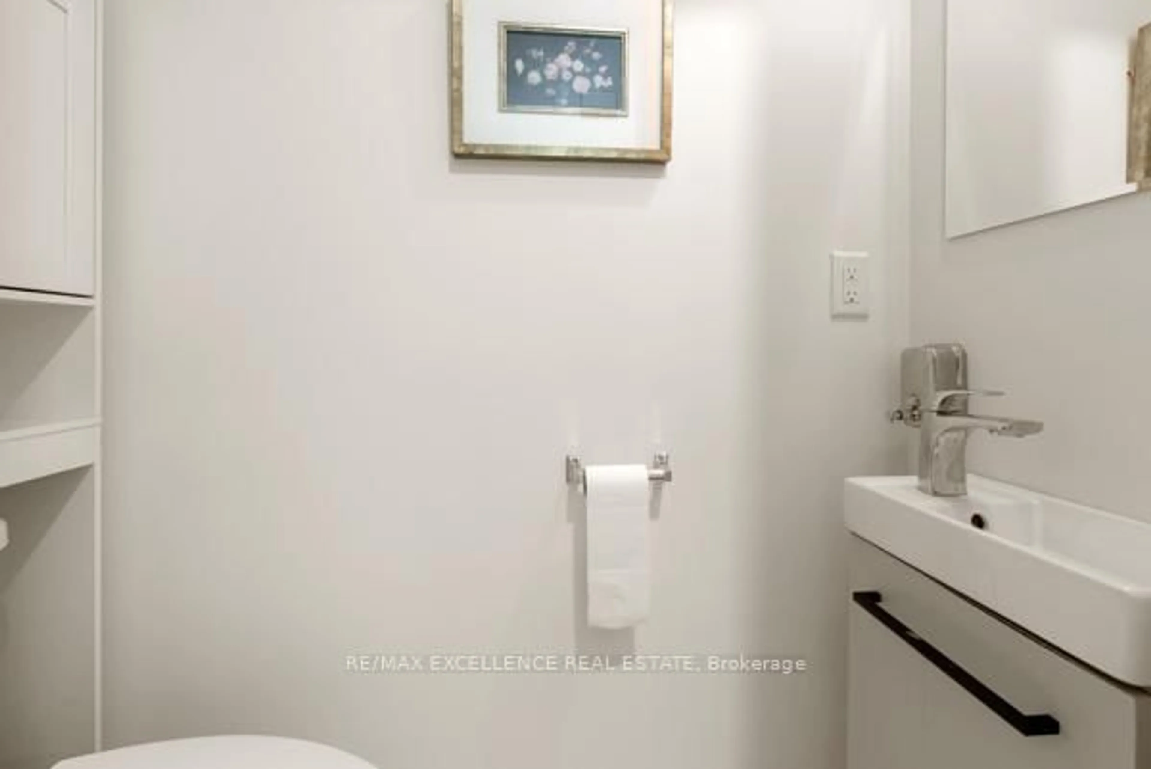 Standard bathroom, unknown for 55 Rushmore Cres, Brampton Ontario L6Z 1R1
