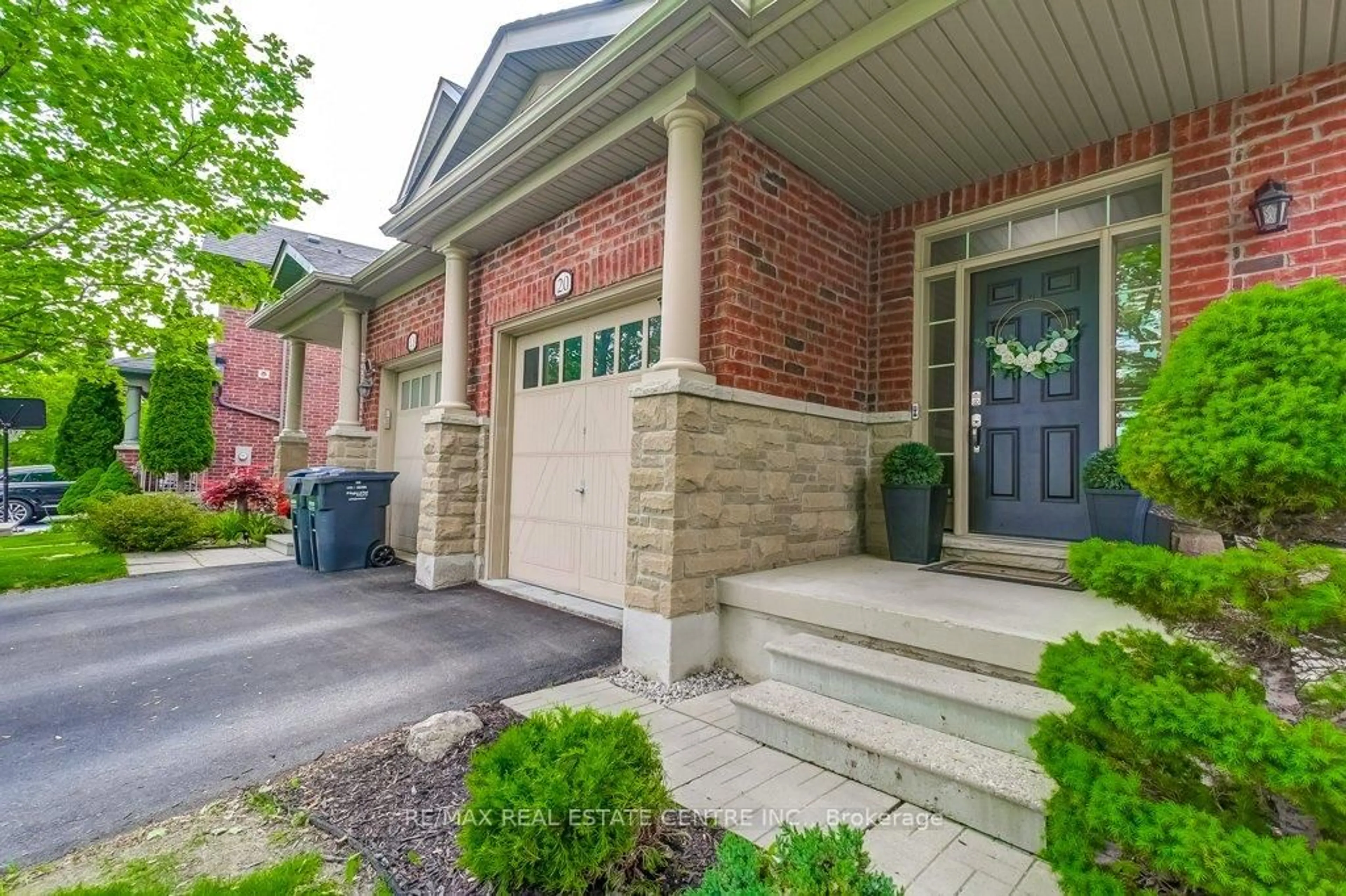 Home with brick exterior material, street for 20 Benadir Ave, Caledon Ontario L7C 3M8