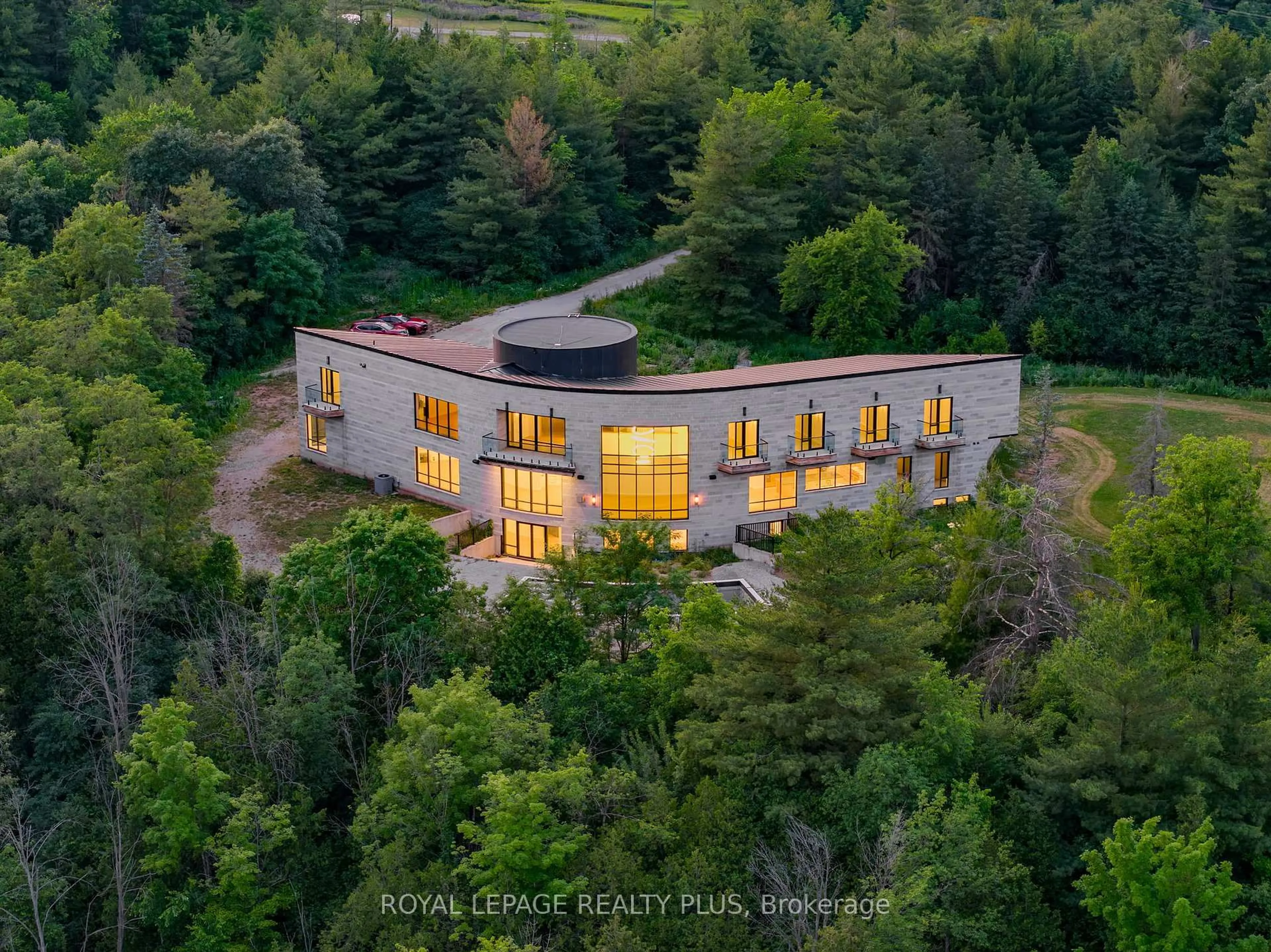 A pic from outside/outdoor area/front of a property/back of a property/a pic from drone, building for 14020 Winston Churchill Blvd, Caledon Ontario L7C 1P2