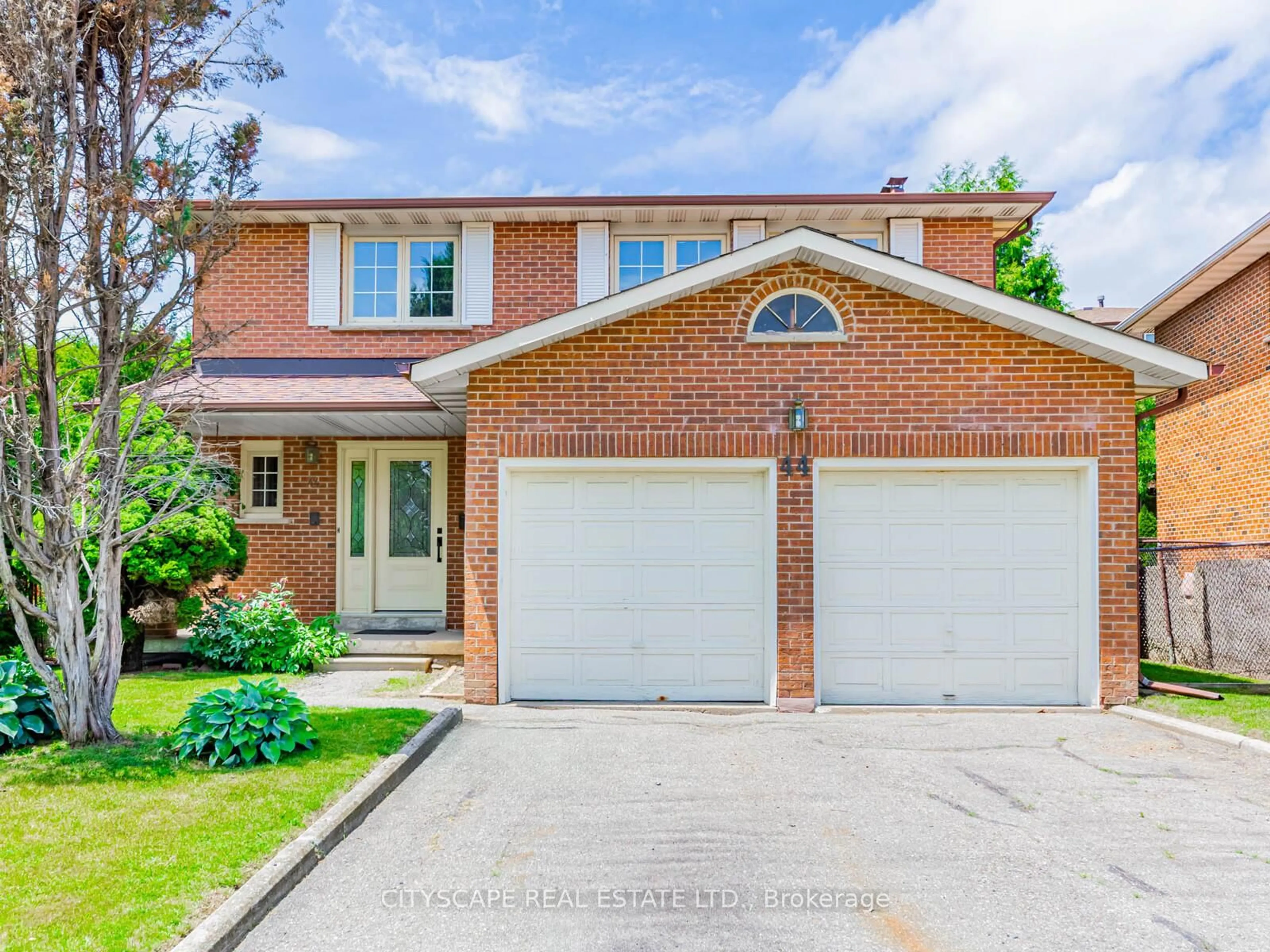 Home with brick exterior material, street for 44 Pottery Cres, Brampton Ontario L6S 3S3
