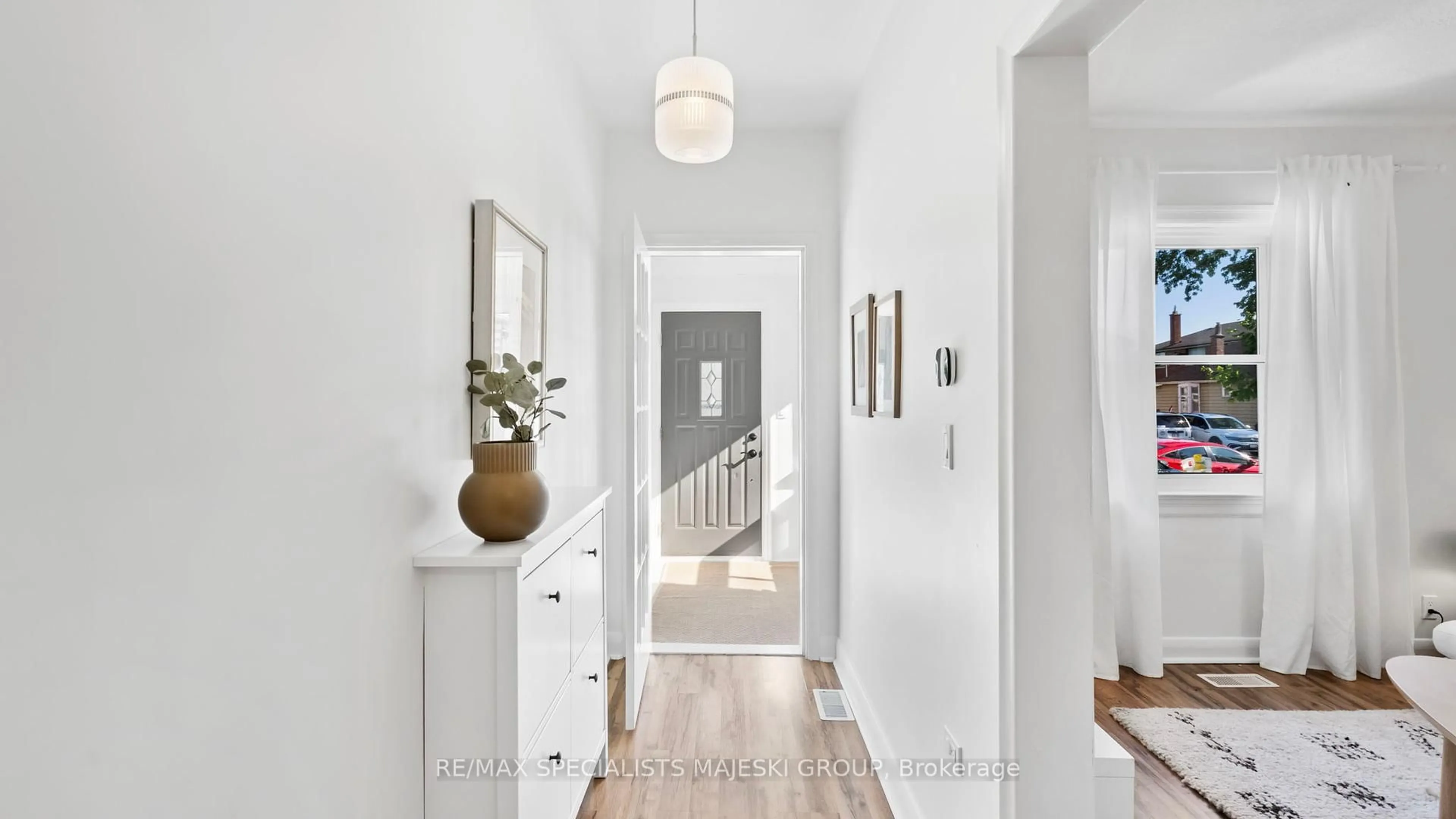 Indoor entryway for 23 Vanevery St, Toronto Ontario M8V 1Y5