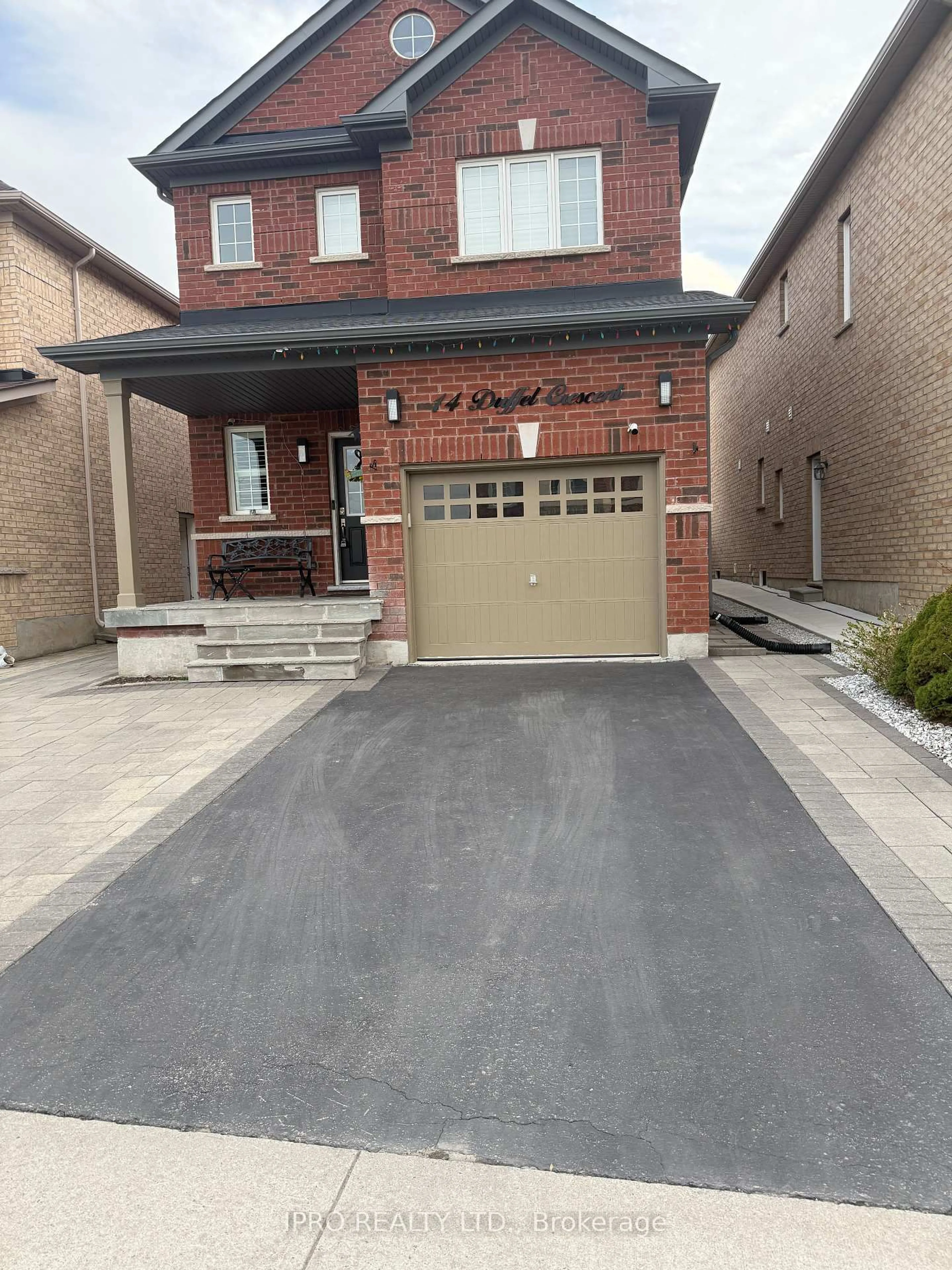 Home with brick exterior material, street for 14 Duffel Cres, Halton Hills Ontario L7G 0H7