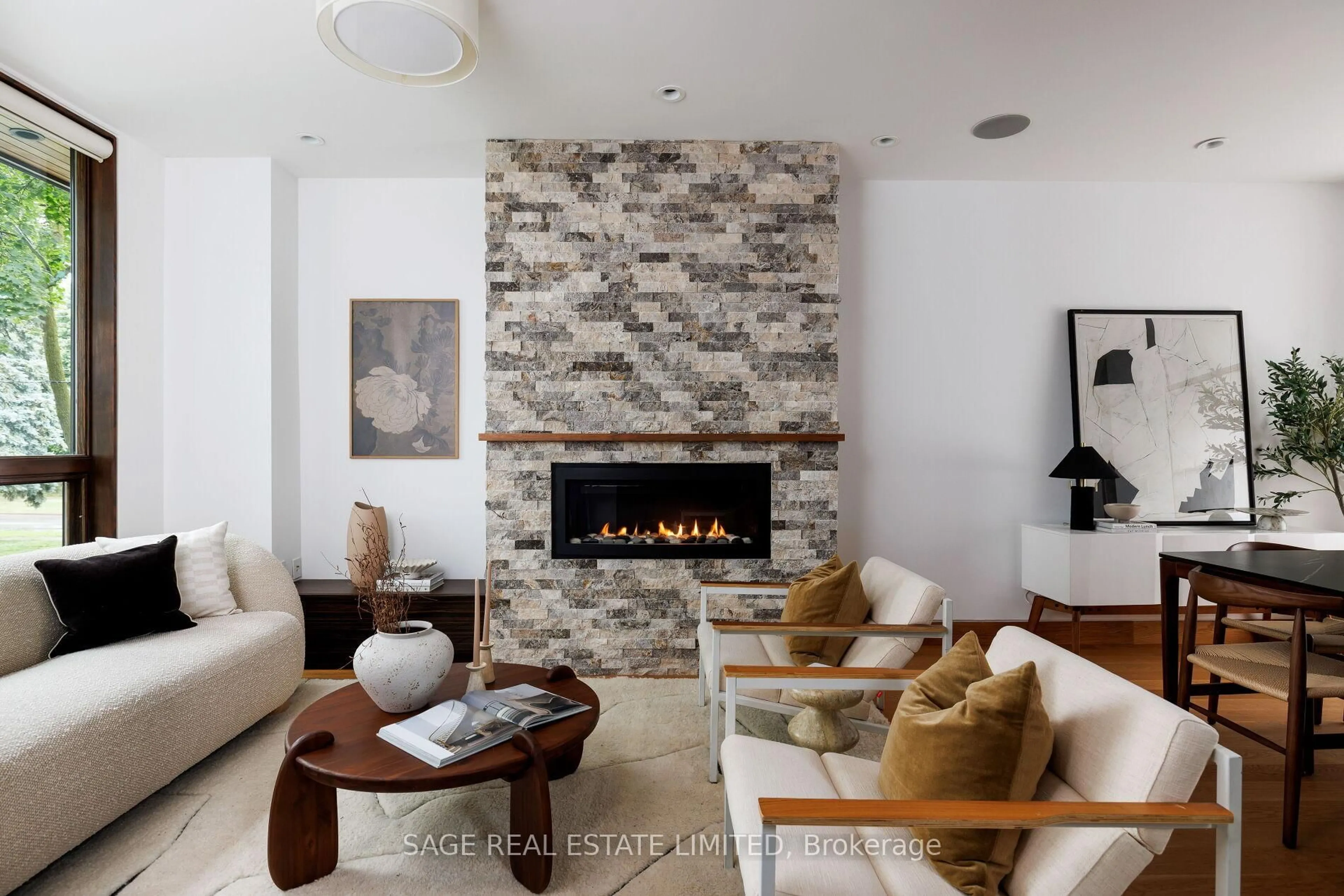 Living room with furniture, unknown for 5 Bermuda Ave, Toronto Ontario M8Y 2P6