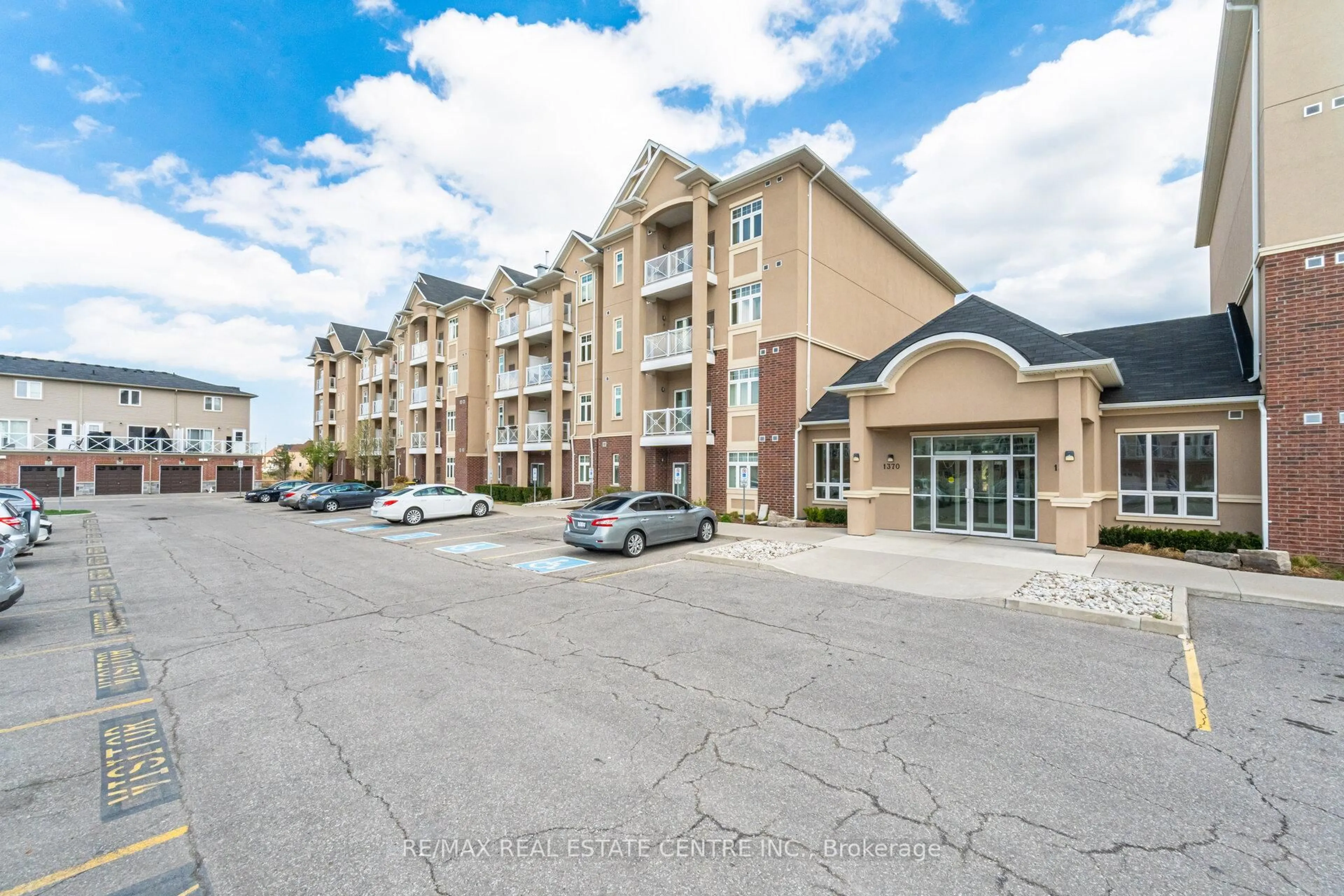 Unknown for 1370 Costigan Rd #101, Milton Ontario L9T 0Y8