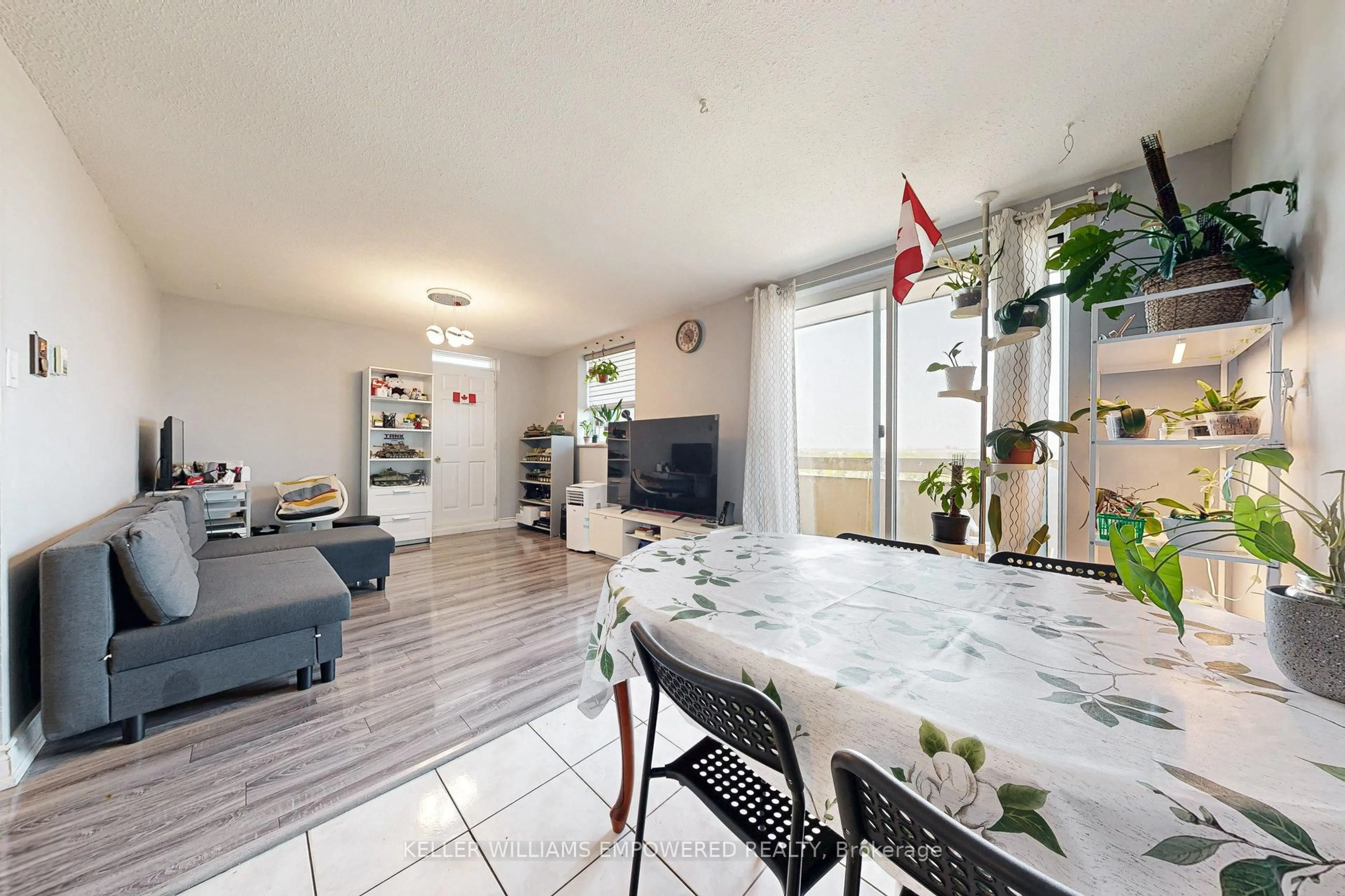 Living room with furniture, unknown for 3555 Derry Rd #901, Mississauga Ontario L4T 1B2