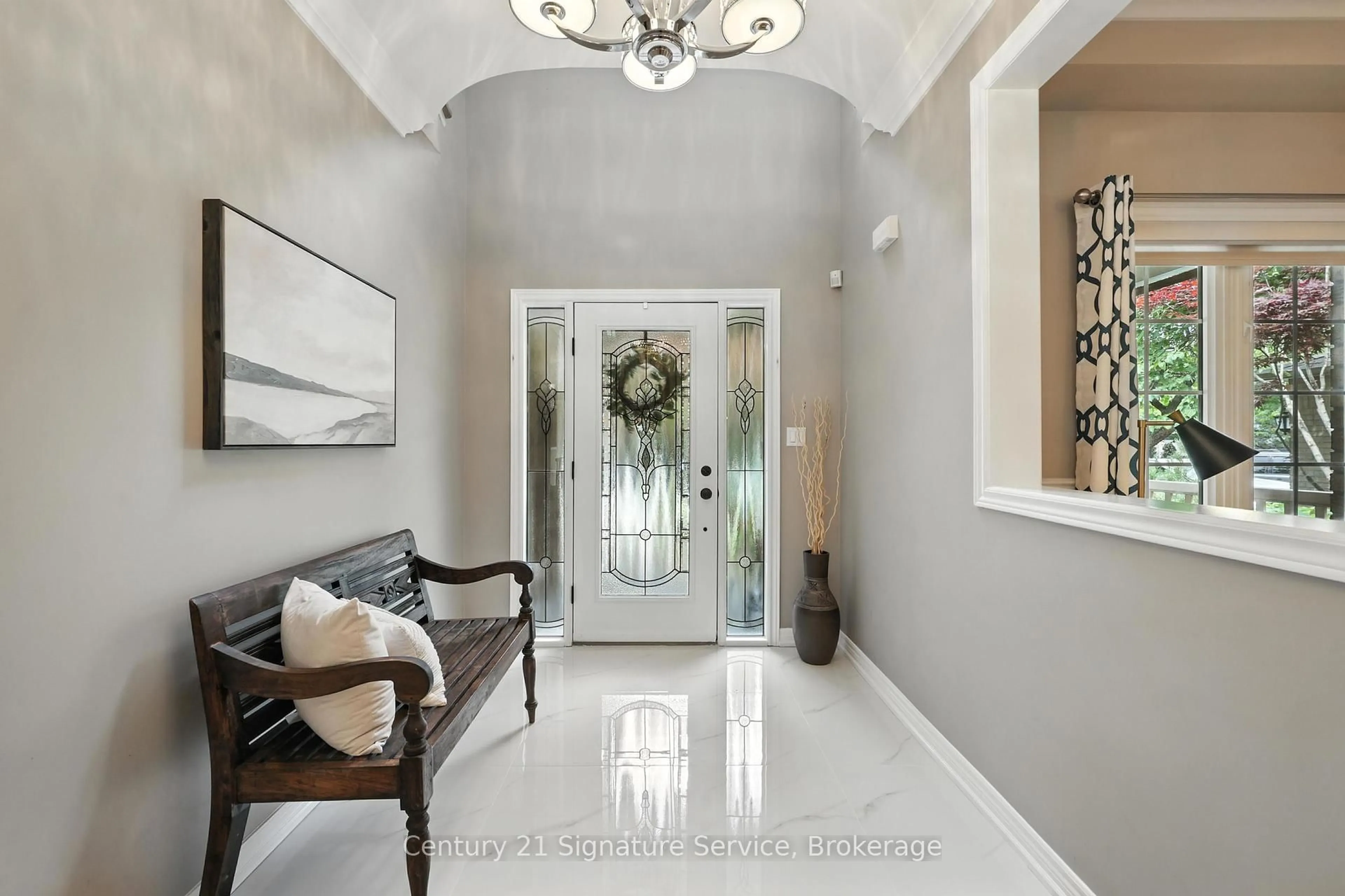 Indoor entryway for 77 Esposito Dr, Caledon Ontario L7E 1T5