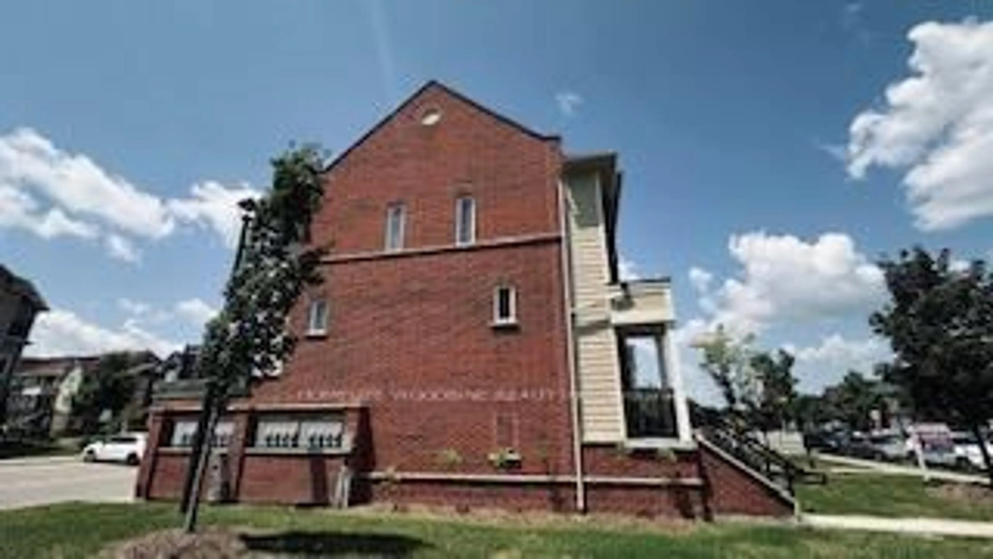 Home with brick exterior material, building for 250 Sunny Meadow Blvd #42, Brampton Ontario L6R 3Y7