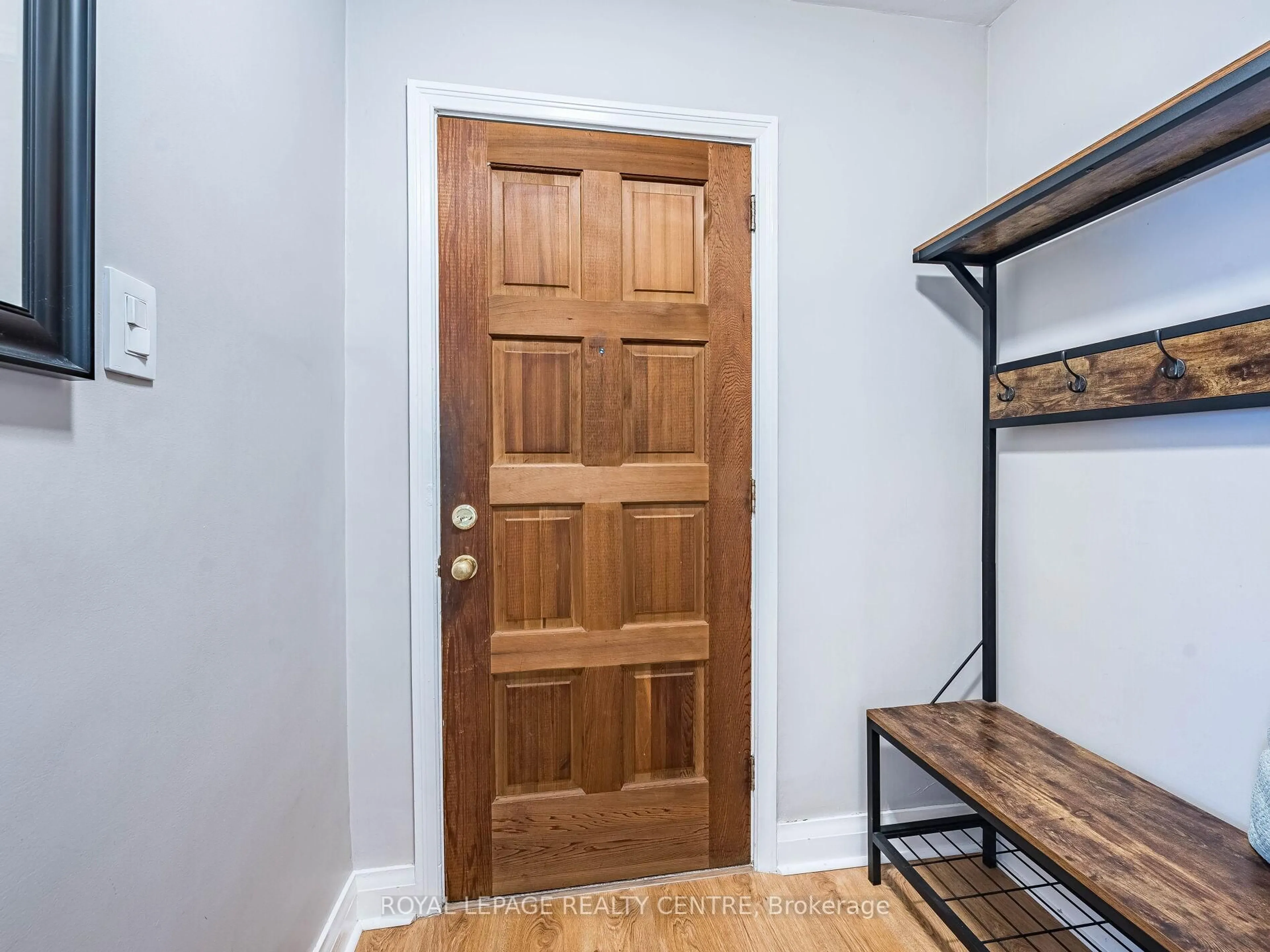 Indoor entryway for 59 Stock Ave, Toronto Ontario M8Z 5C5