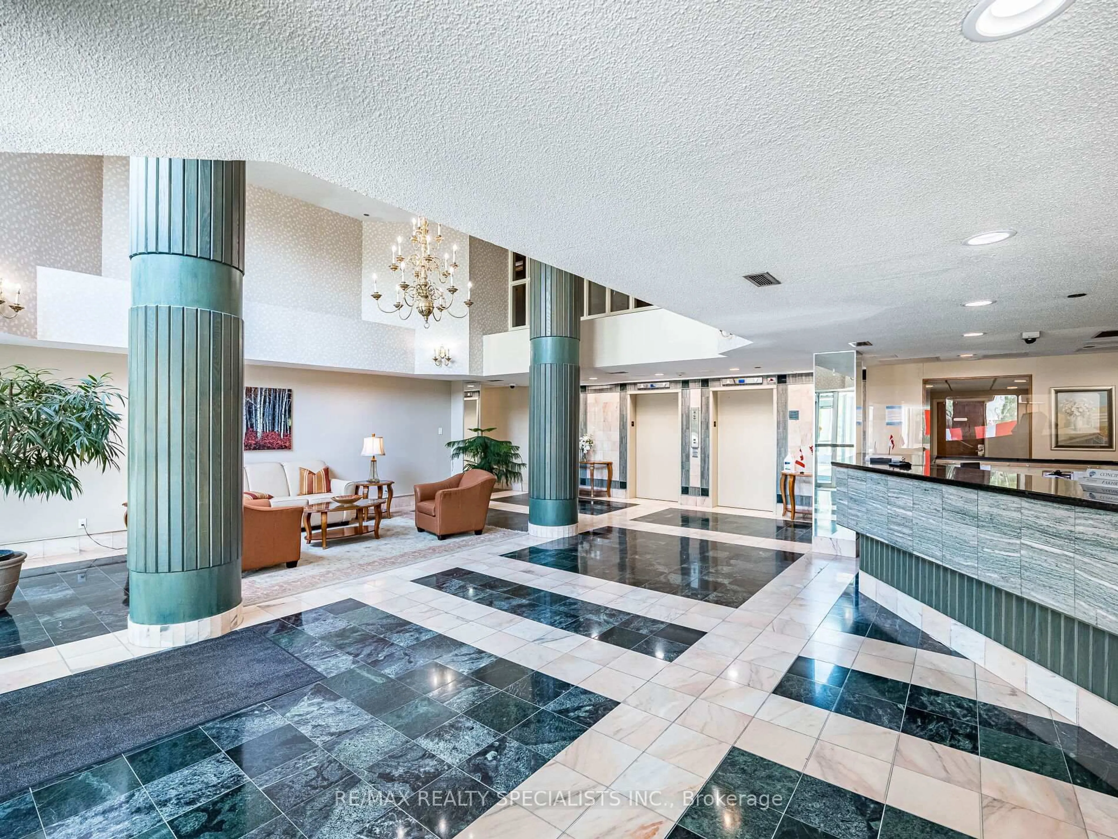 Lobby for 310 MILL St #606, Brampton Ontario L7C 1P6