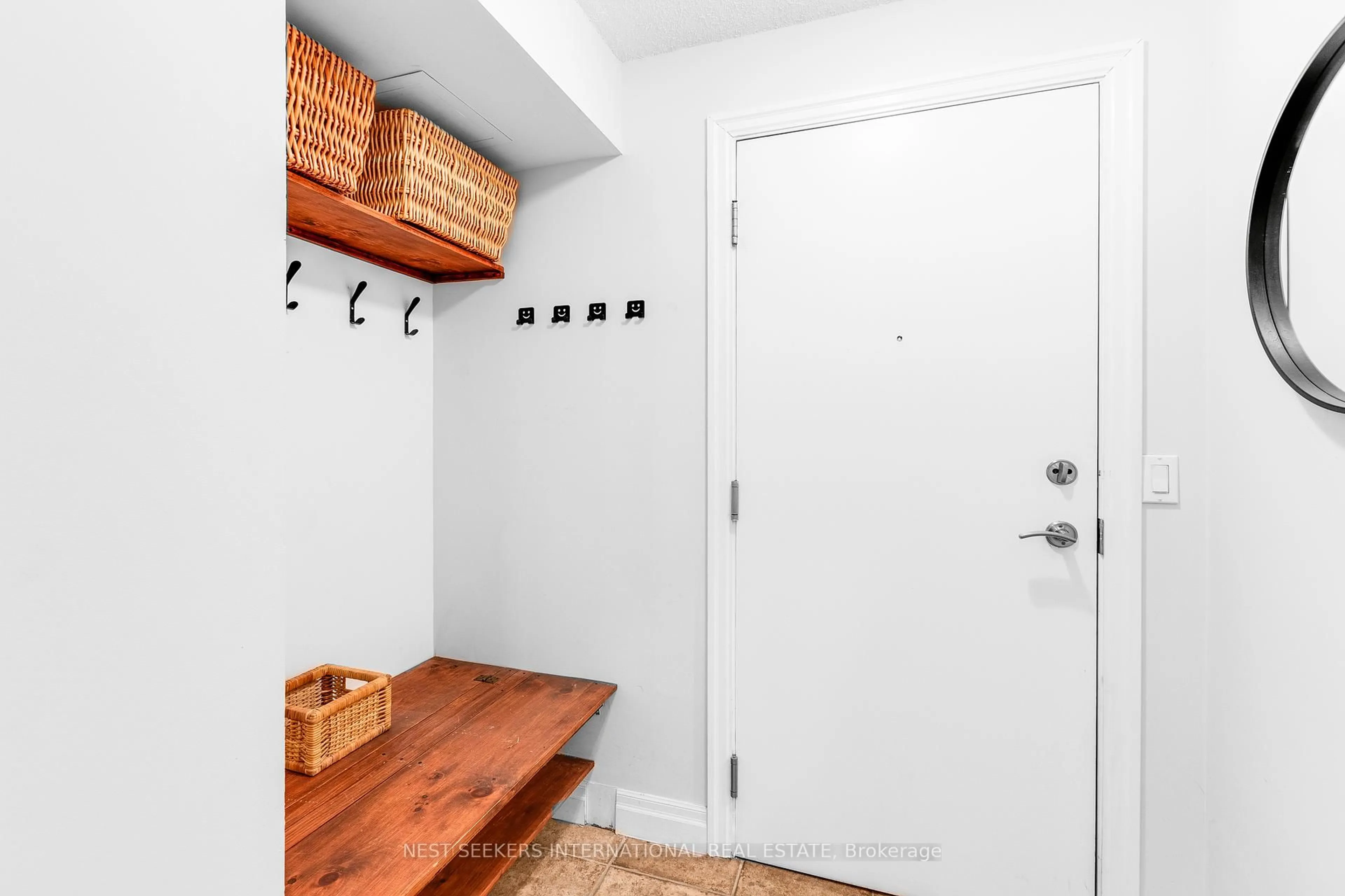 Unknown for 2121 Lake Shore Blvd #204, Toronto Ontario M8V 4E9