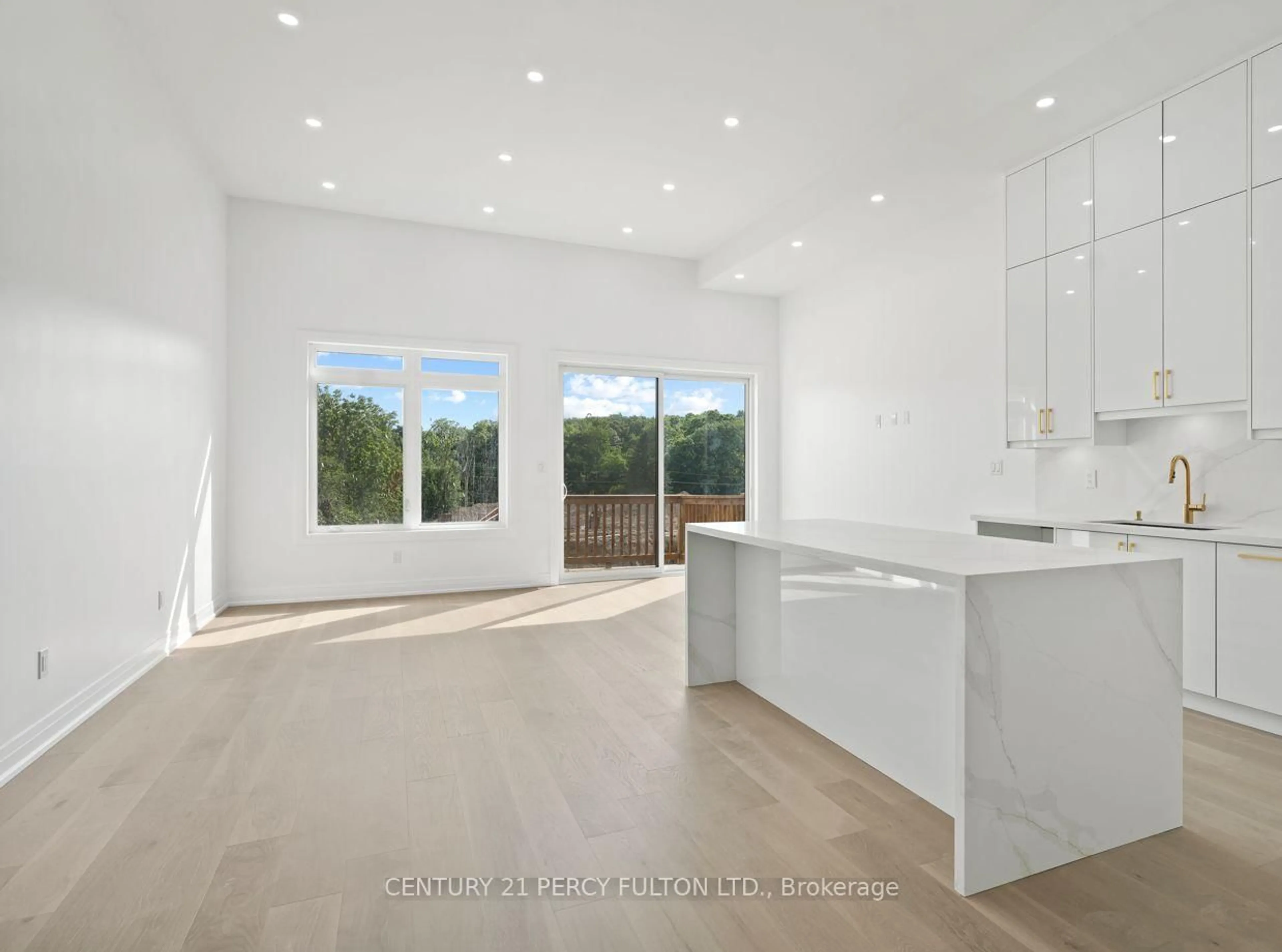 Open concept kitchen, unknown for 6618 Harmony Hill, Mississauga Ontario L5W 1S5