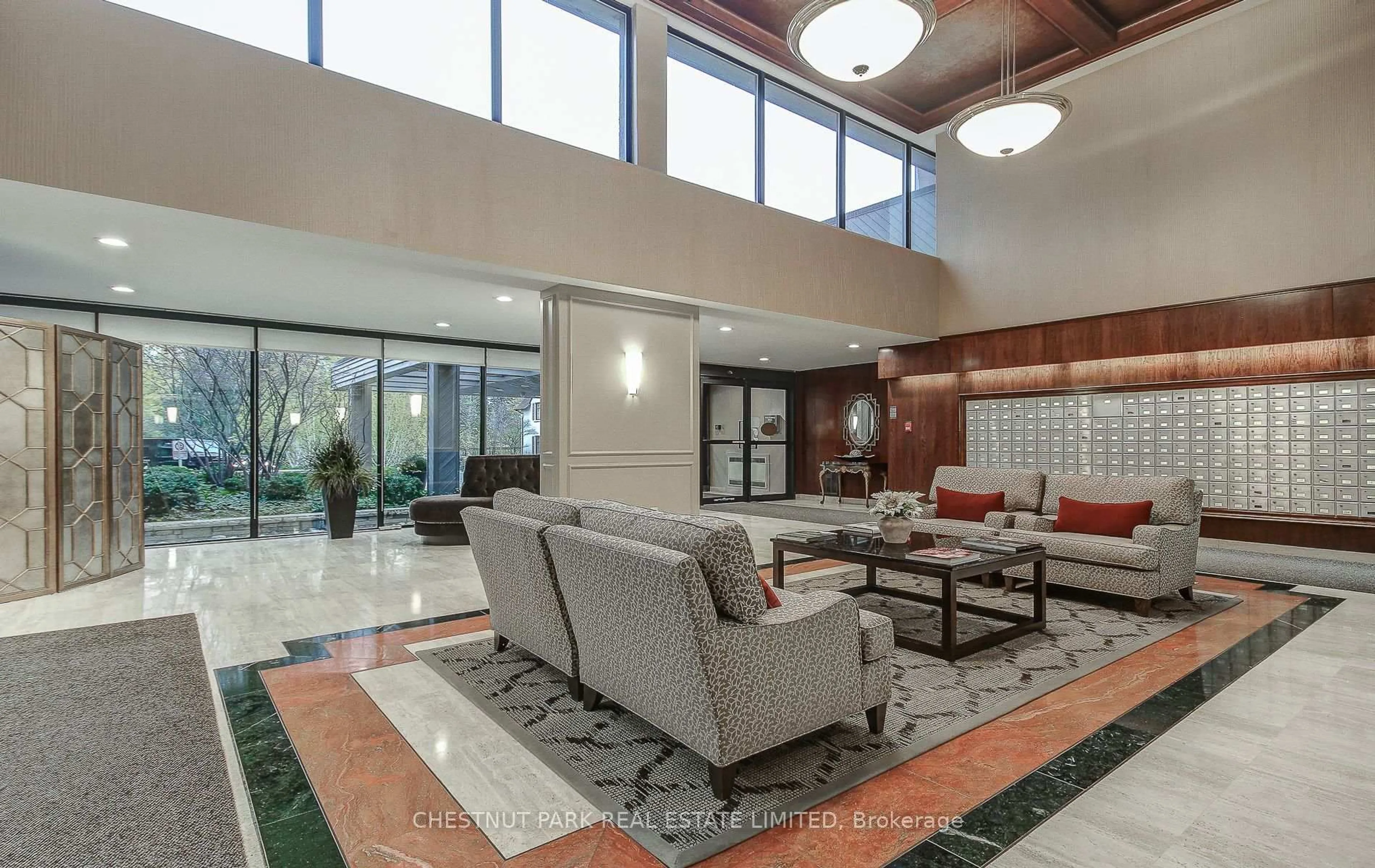 Lobby for 1400 Dixie Rd #907, Mississauga Ontario L5E 3E1