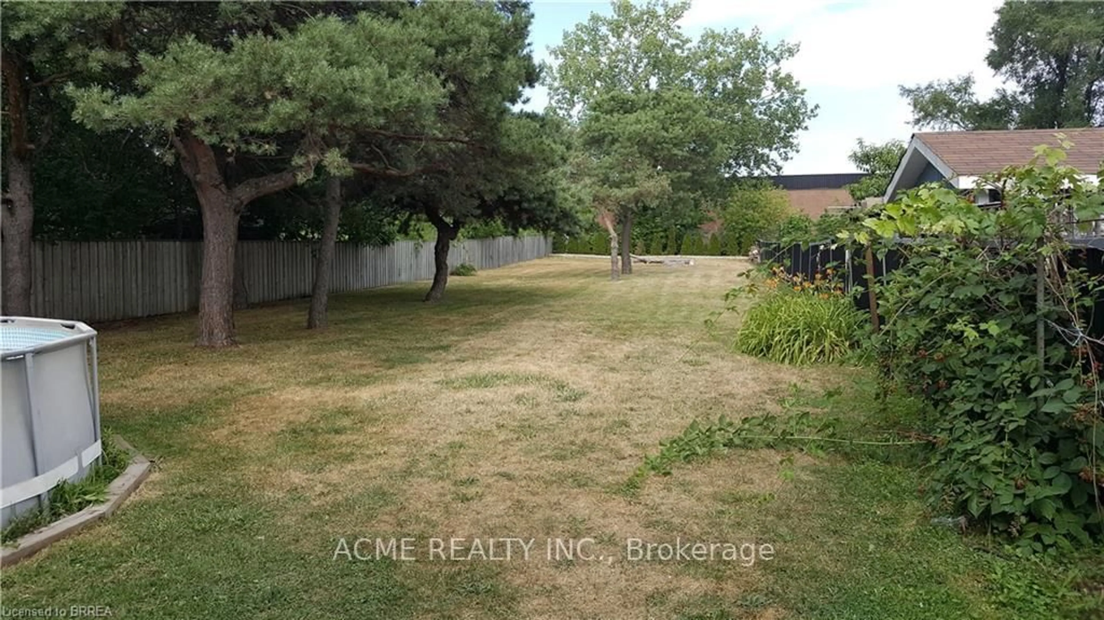 A pic from outside/outdoor area/front of a property/back of a property/a pic from drone, street for 57 Bellman Ave, Toronto Ontario M8W 4A5