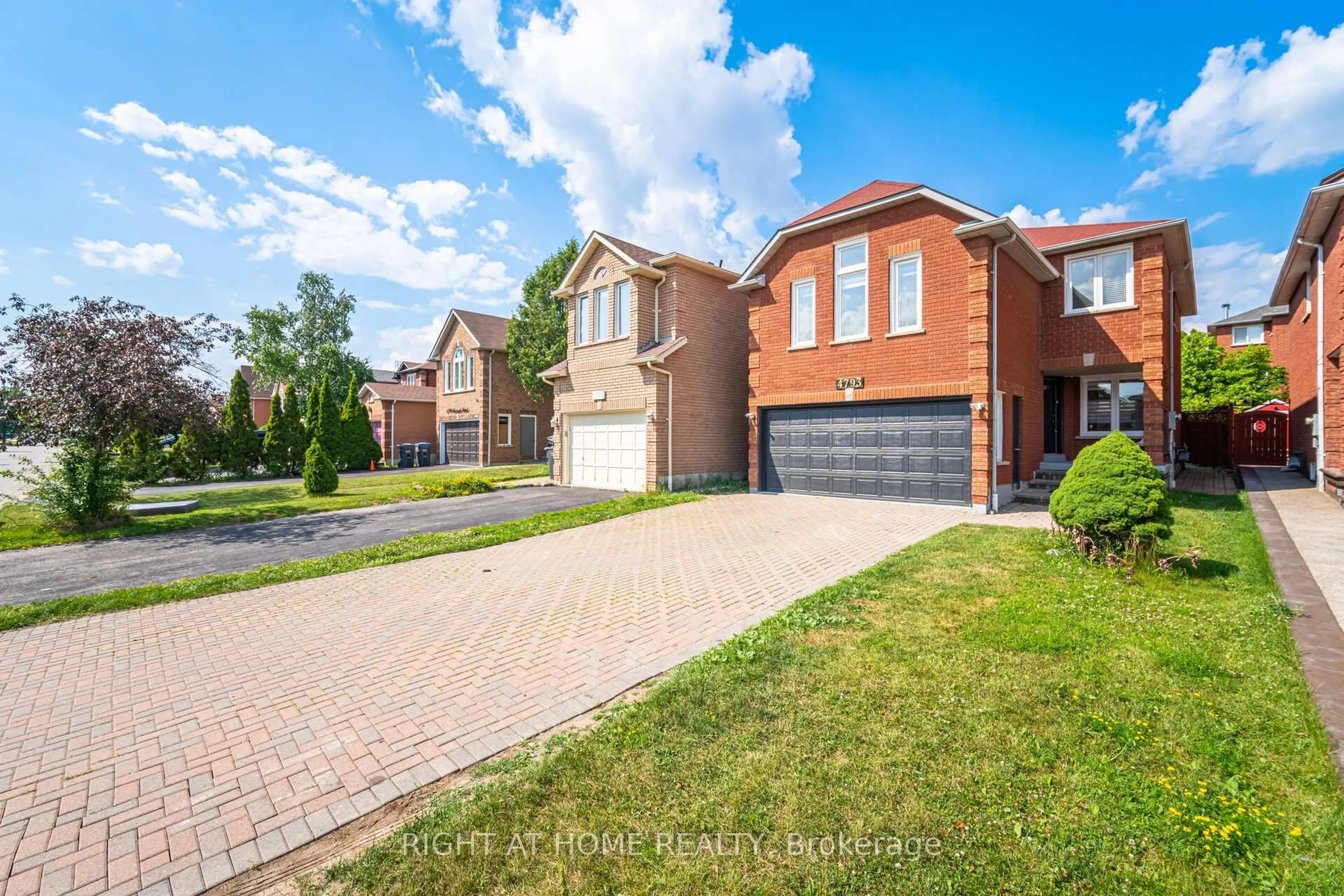 Home with brick exterior material, street for 4793 Rosebush Rd, Mississauga Ontario L5M 5N2