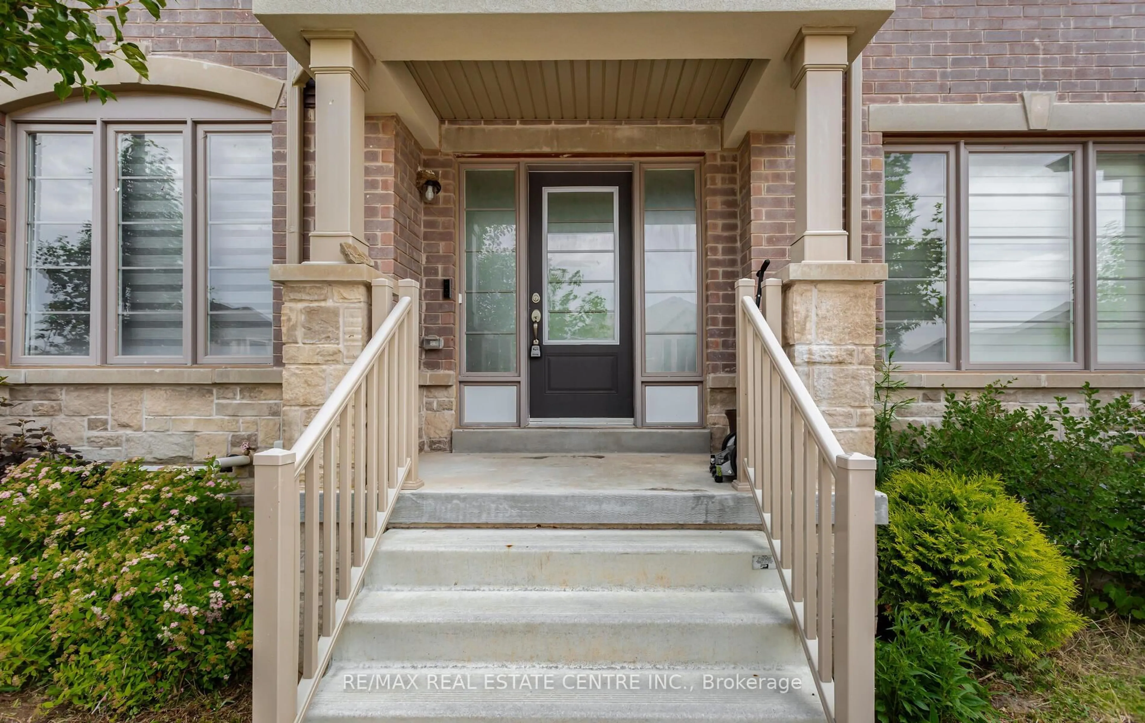 Unknown for 6 Summerbeam Way, Brampton Ontario L6Y 6K5