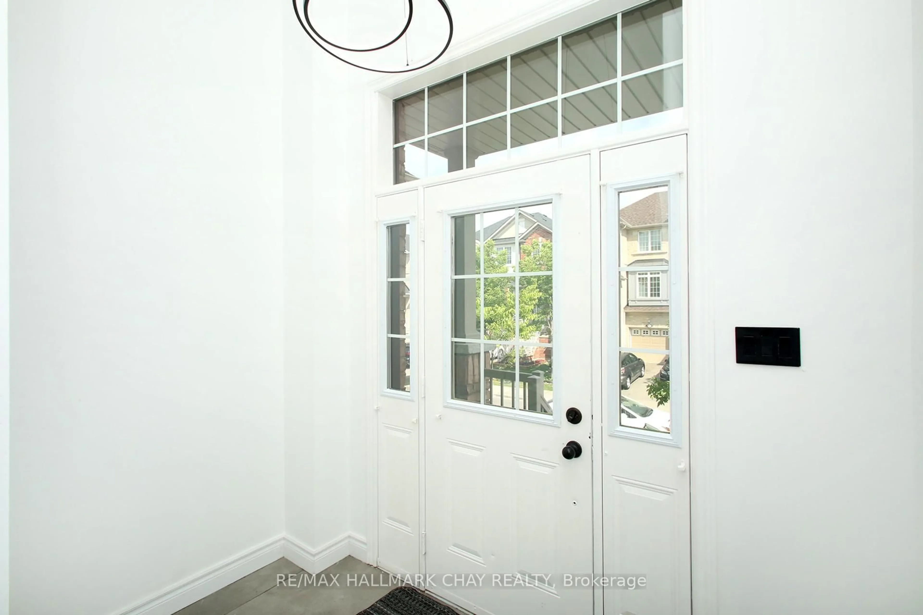 Indoor entryway for 11 Ron Attwell St, Toronto Ontario M9M 0C1