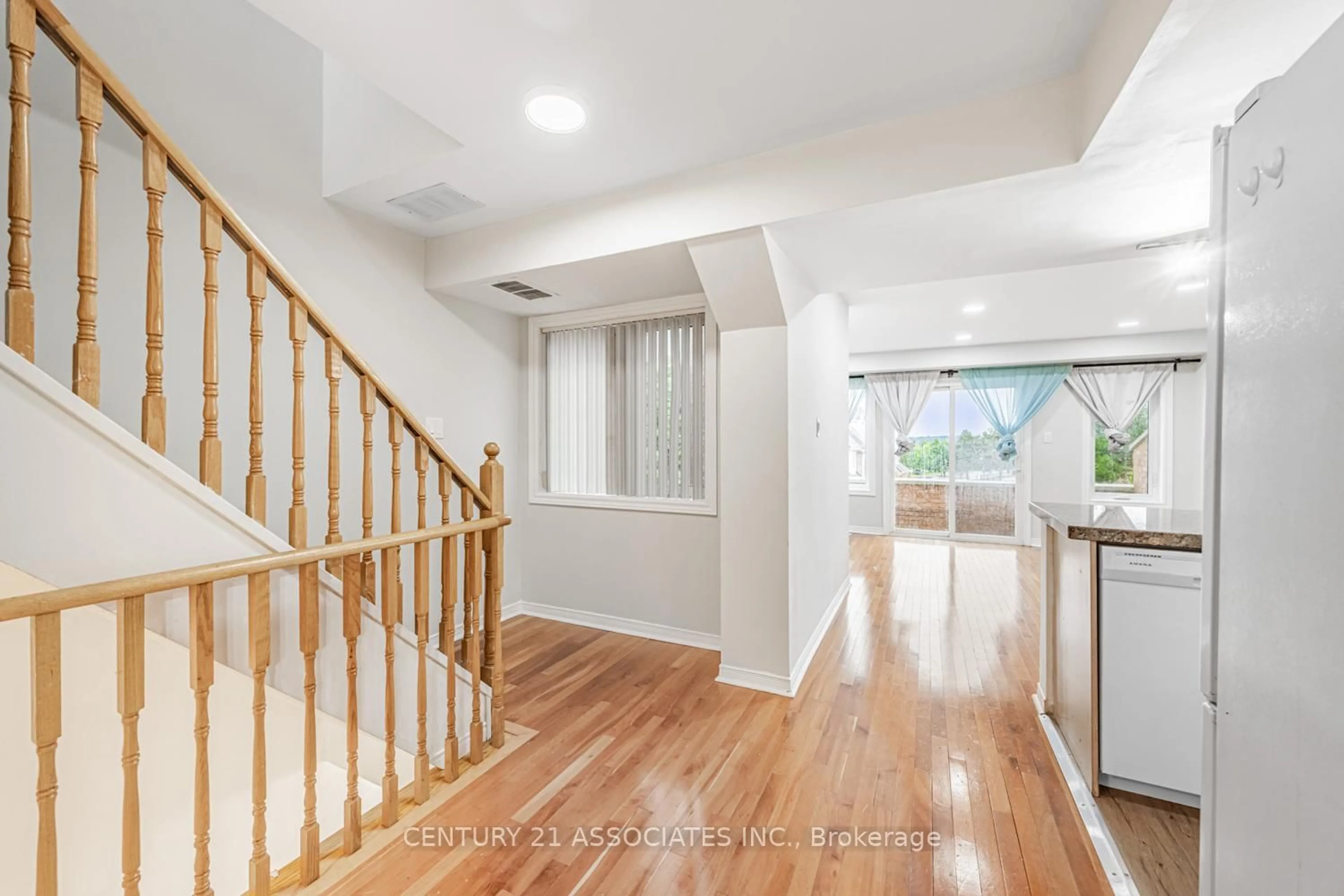 Unknown for 60 Barondale Dr #256, Mississauga Ontario L4Z 3N8
