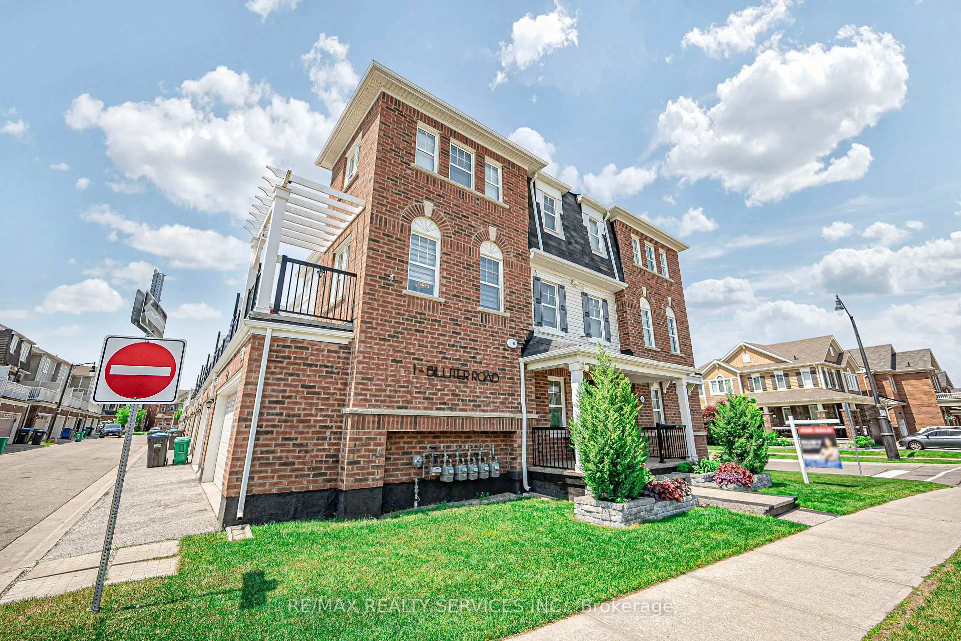 Home with brick exterior material, street for 1 Billiter Rd, Brampton Ontario L7A 4G8