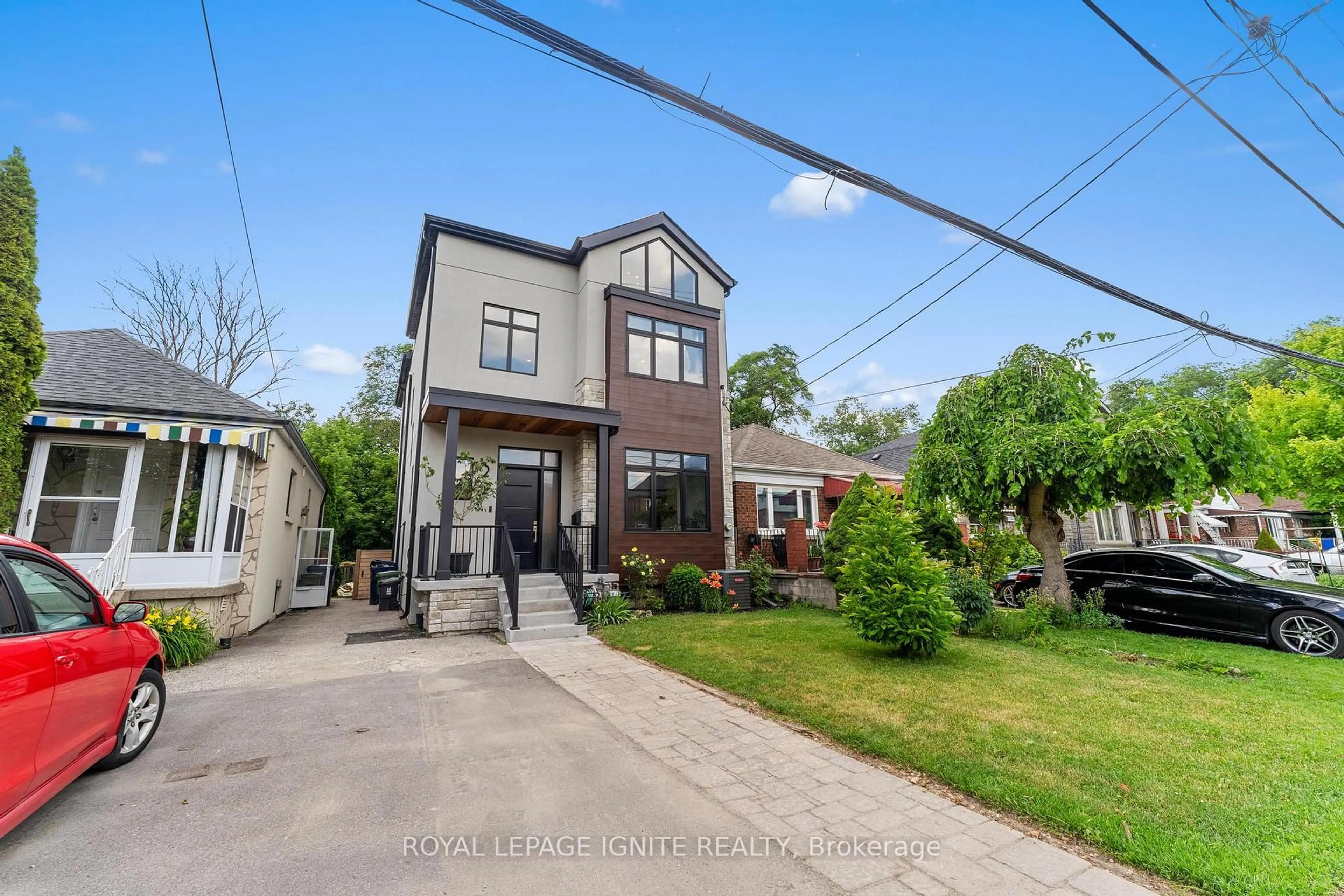 A pic from outside/outdoor area/front of a property/back of a property/a pic from drone, street for 22 Spears St, Toronto Ontario M6N 3X7