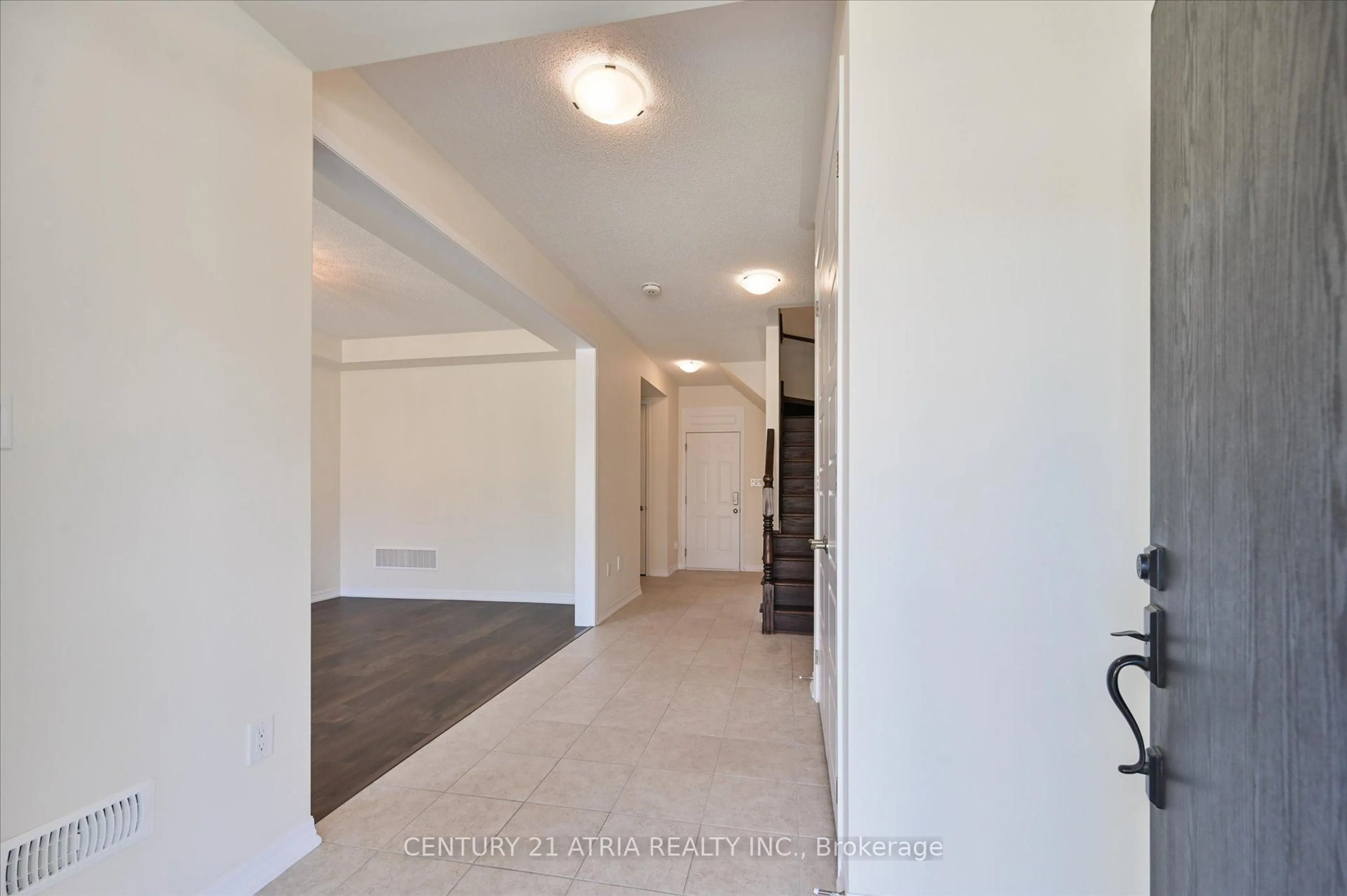 Indoor entryway for 228 Harold Dent Tr, Oakville Ontario L6M 1S2