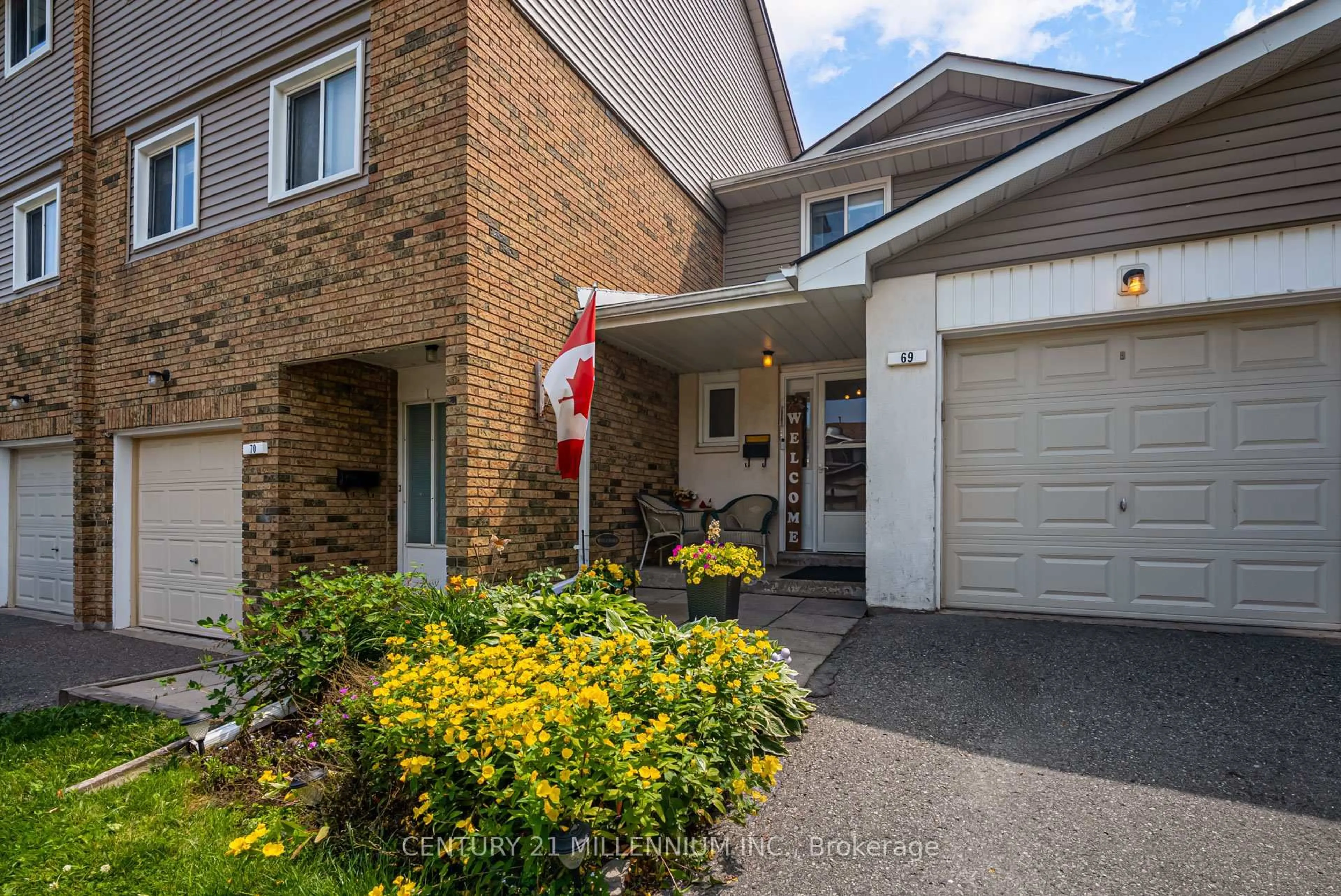 Unknown for 69 Carisbrooke Crt #69, Brampton Ontario L6S 3K1