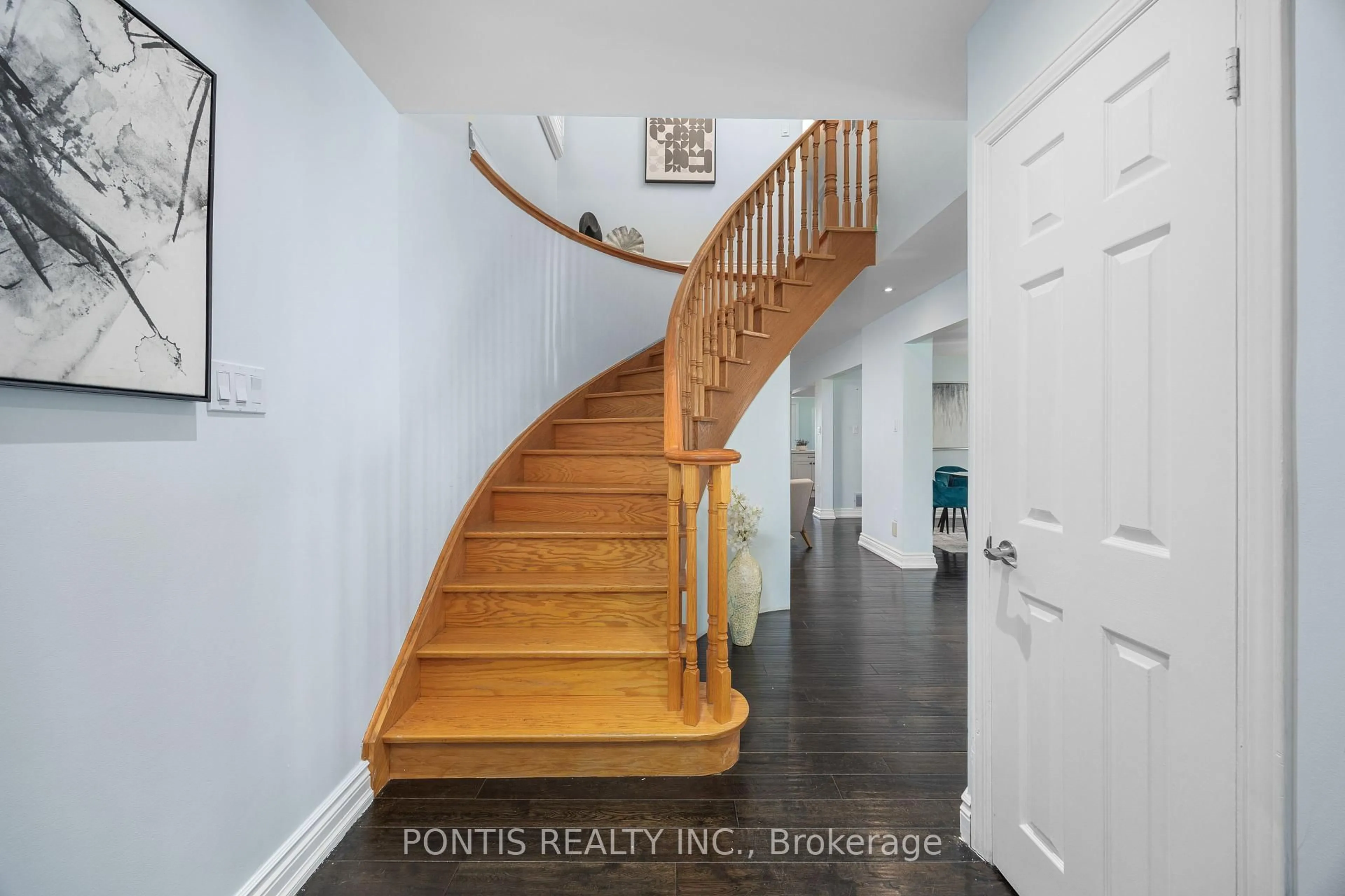 Unknown for 438 ABERFOYLE Crt, Mississauga Ontario L4Z 2J6