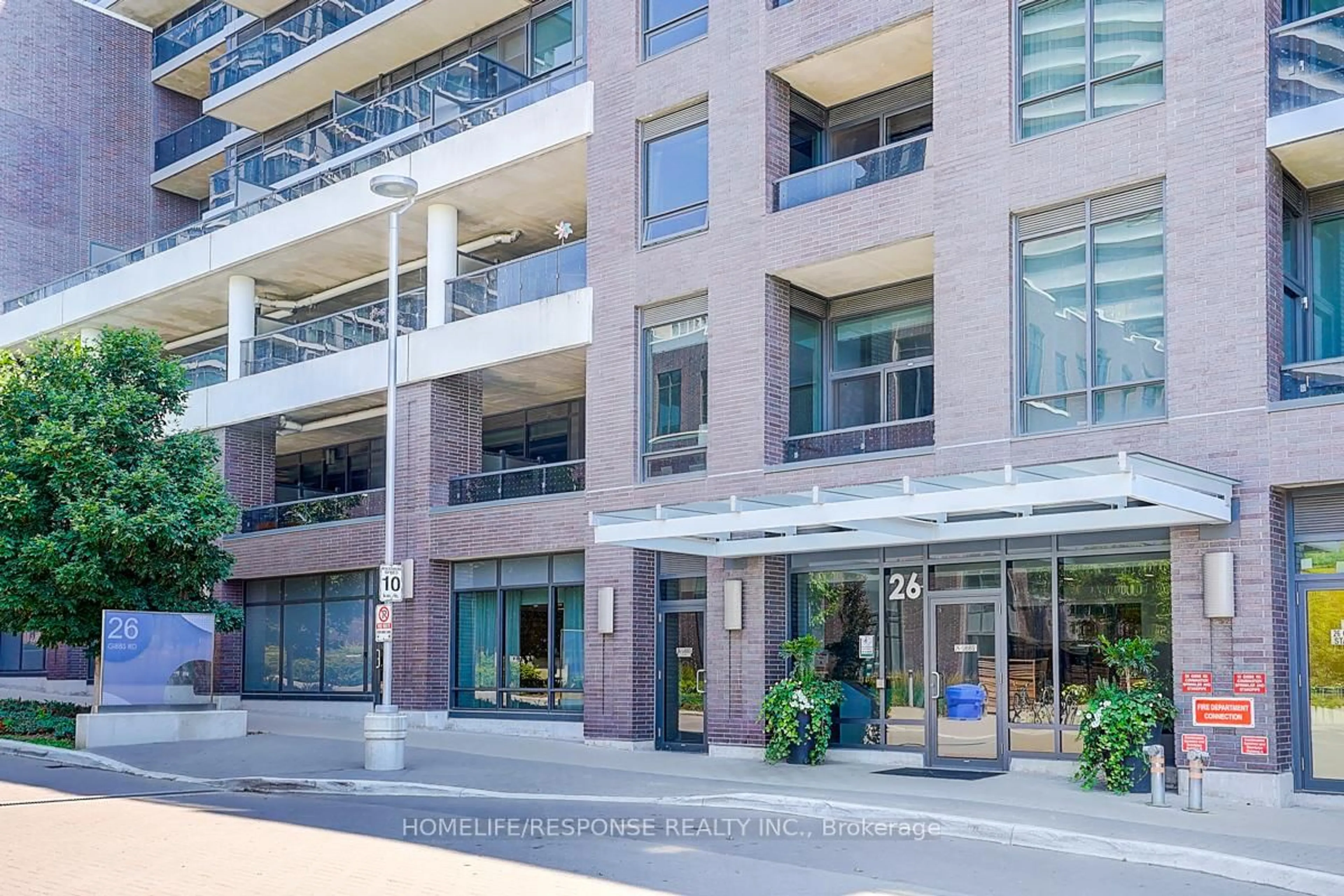 Indoor foyer for 26 GIBBS Rd #729, Toronto Ontario M9B 0E3