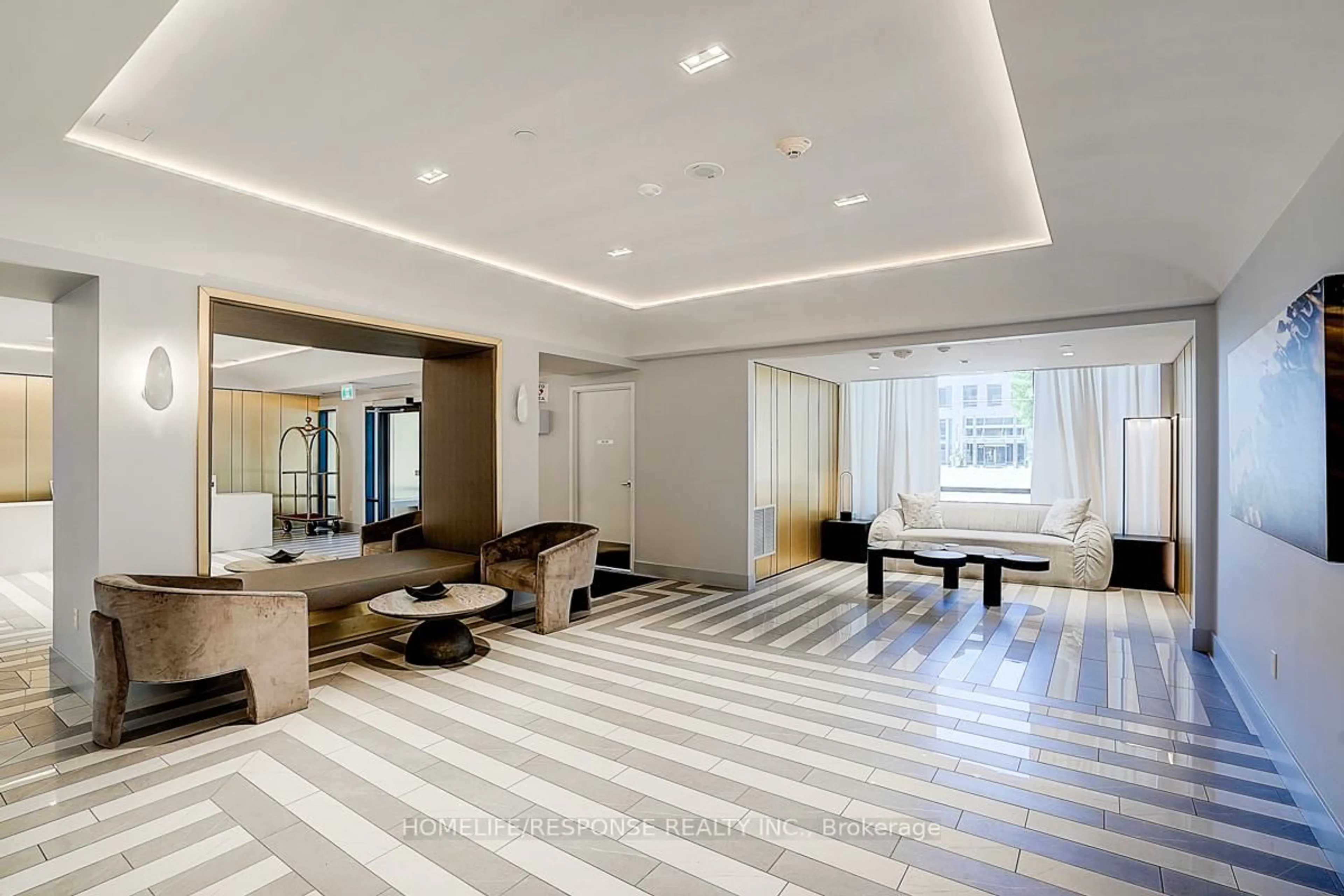 Lobby for 26 GIBBS Rd #729, Toronto Ontario M9B 0E3