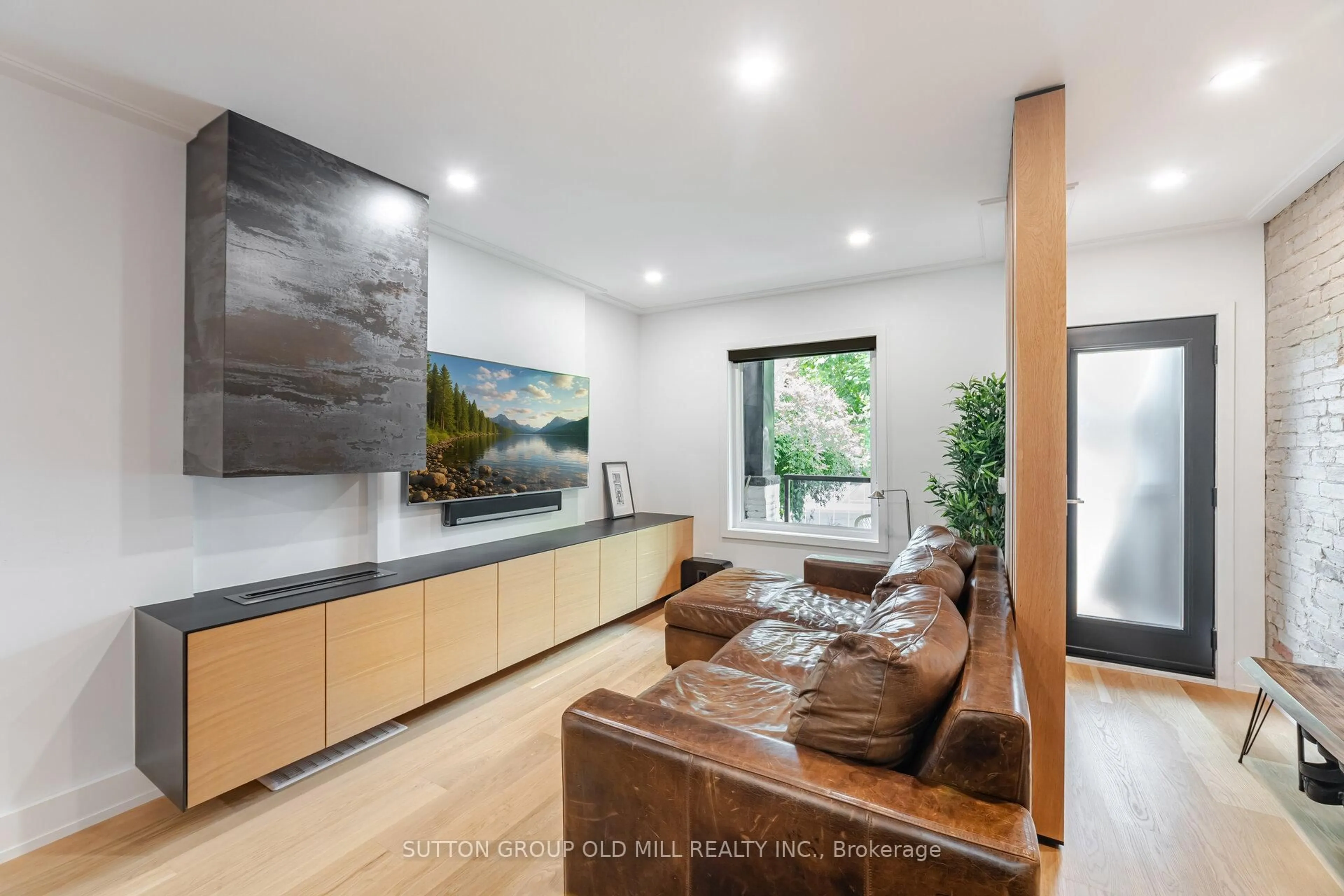 Home theater for 87 Mackay Ave, Toronto Ontario M6H 2N7