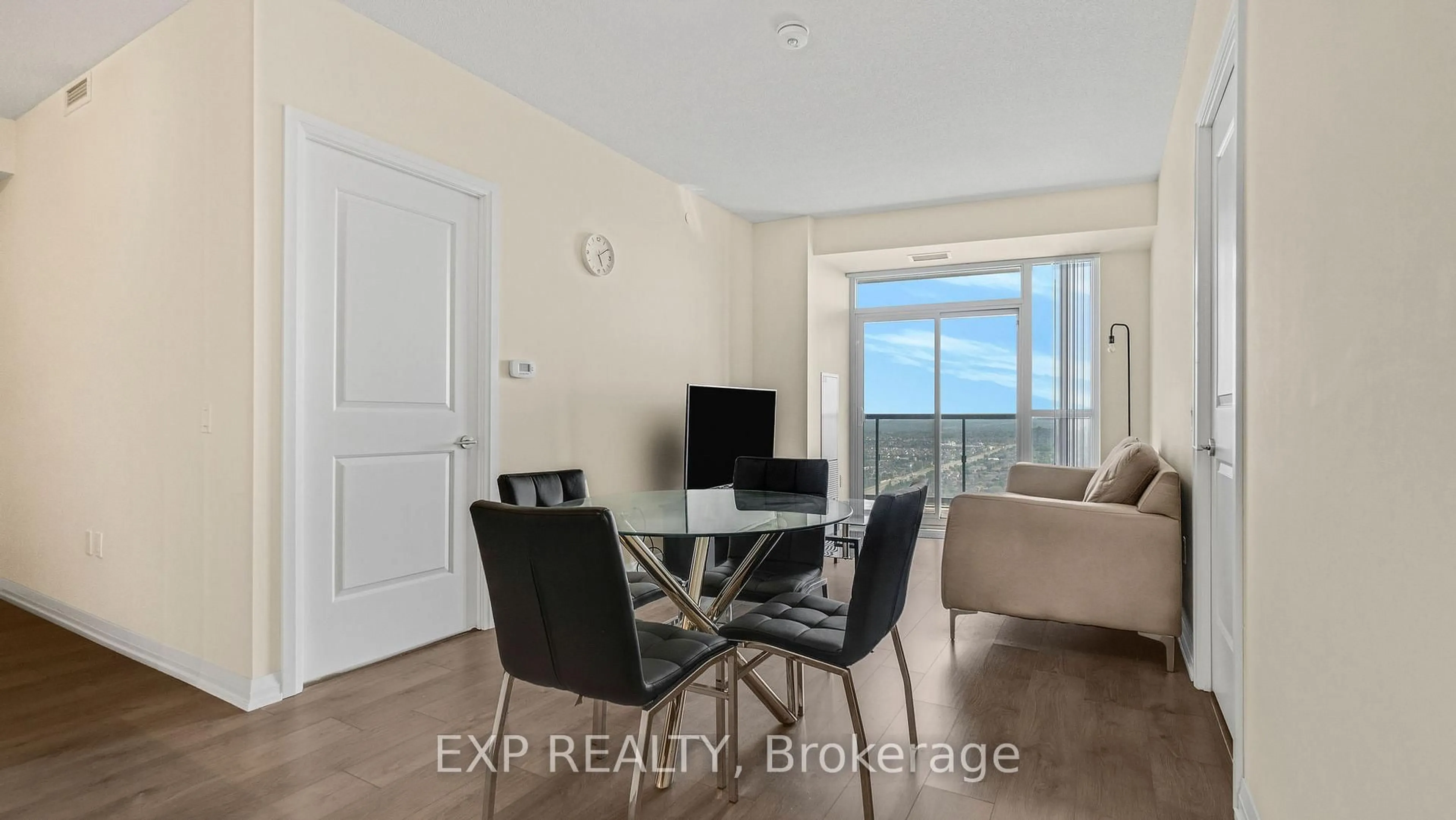 A pic of a room for 35 Watergarden Dr #2815, Mississauga Ontario L5R 0G8