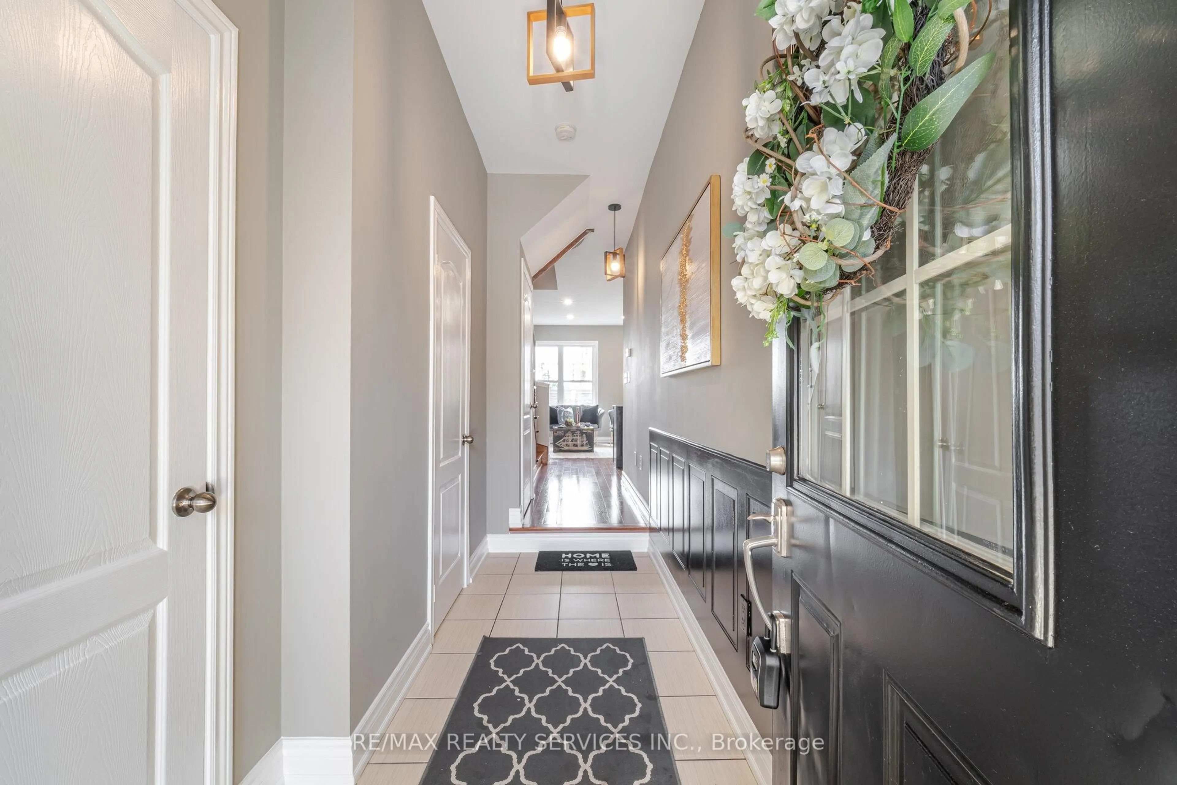 Indoor entryway for 78 Goodsway Tr, Brampton Ontario L7A 4A5