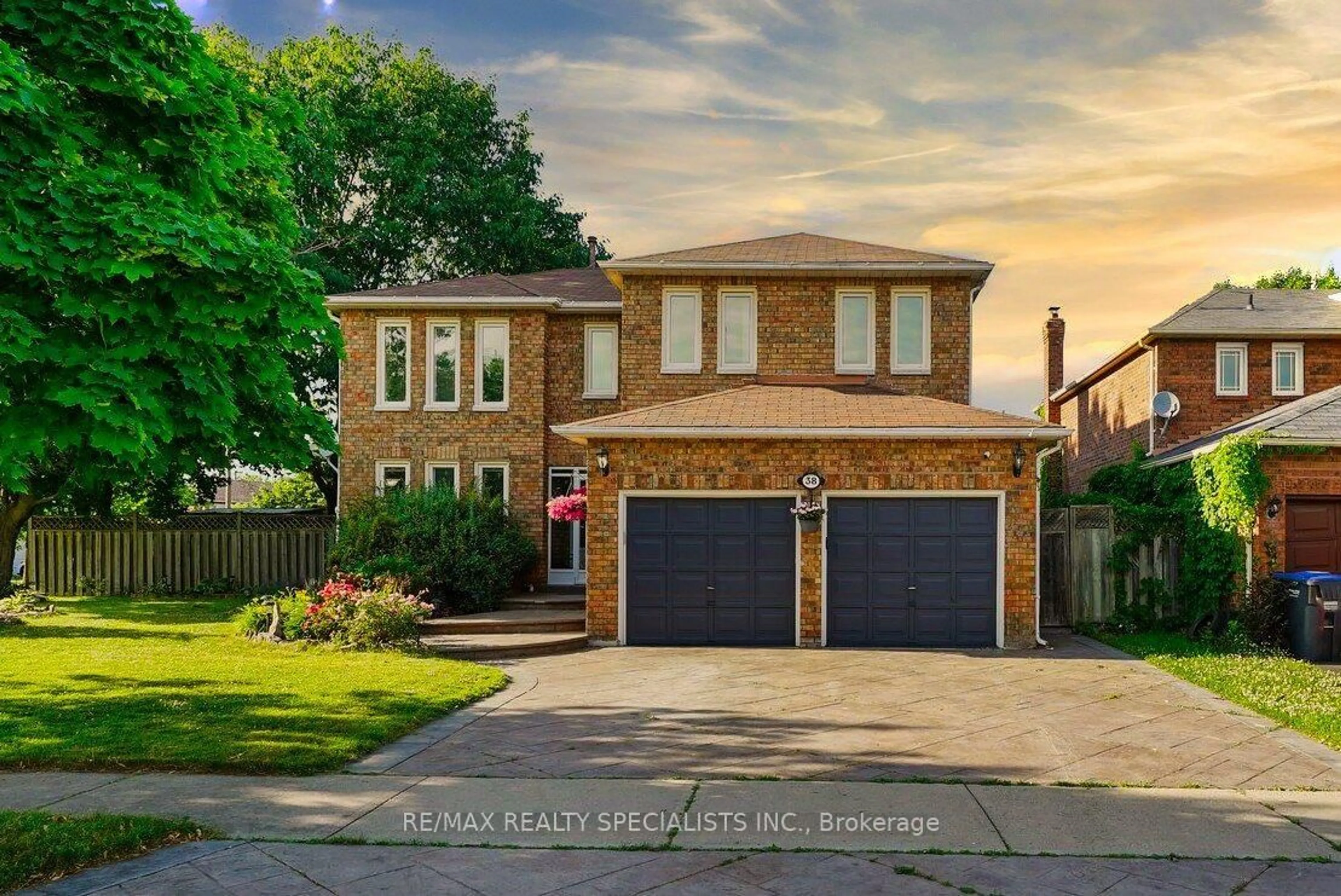 Home with brick exterior material, street for 38 Norfolk Ave, Brampton Ontario L6X 2B5
