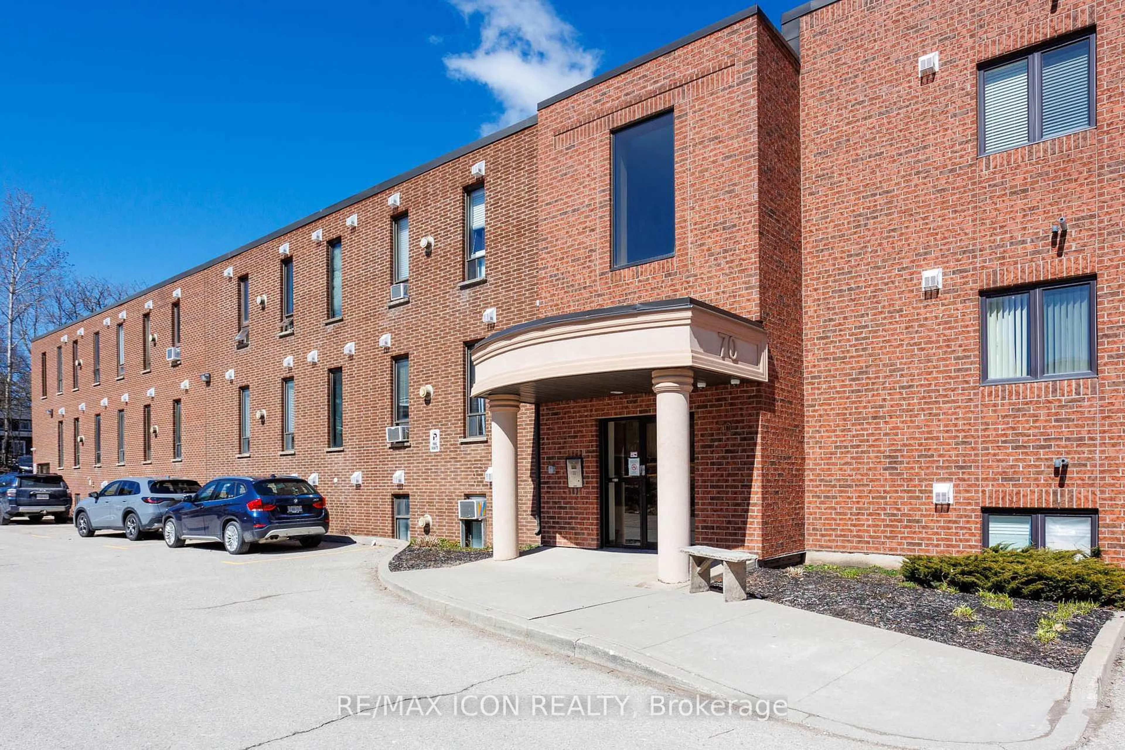 Unknown for 70 First St #106, Orangeville Ontario L9W 2E5
