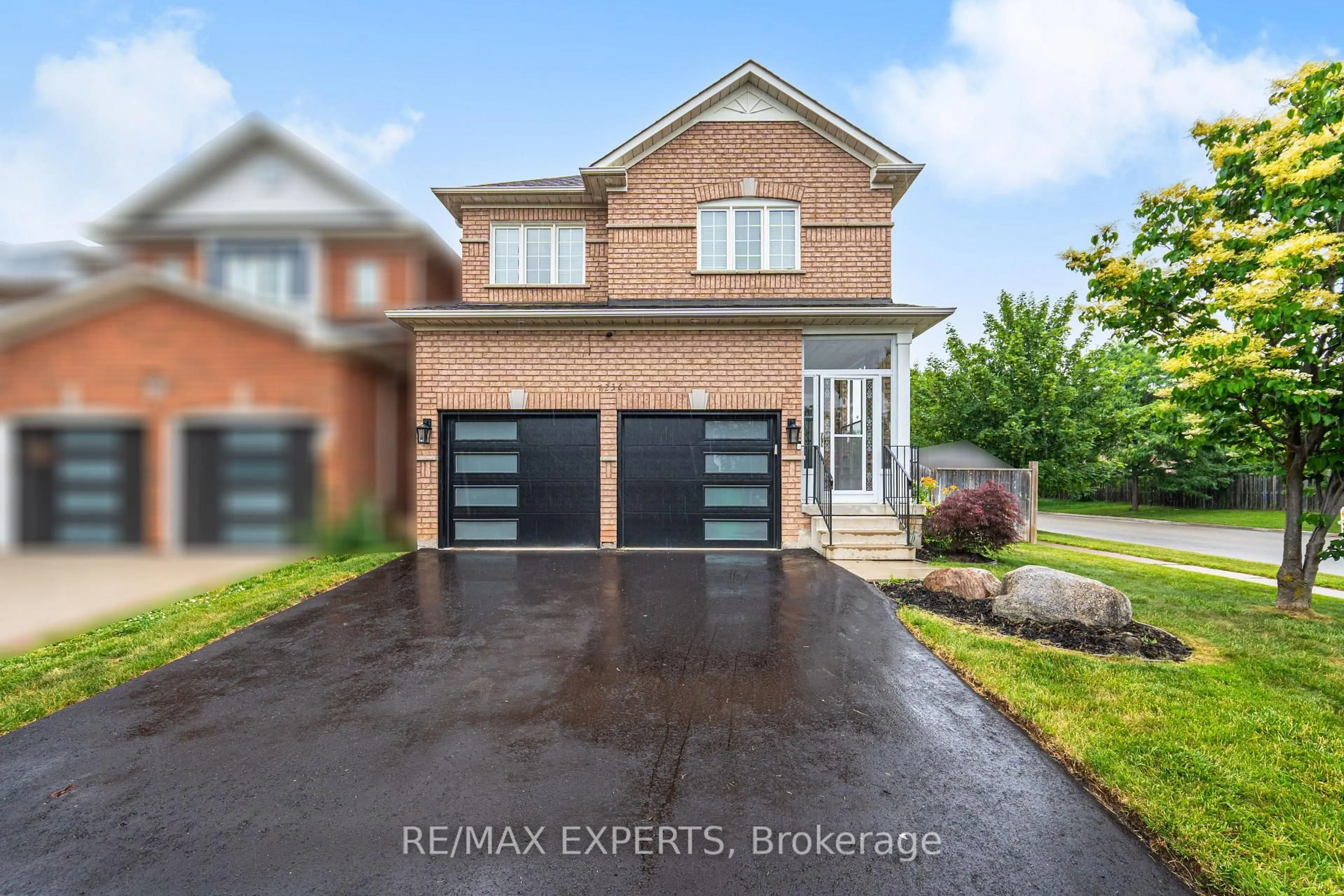 Home with brick exterior material, street for 7236 Zinnia Pl, Mississauga Ontario L5W 1K5