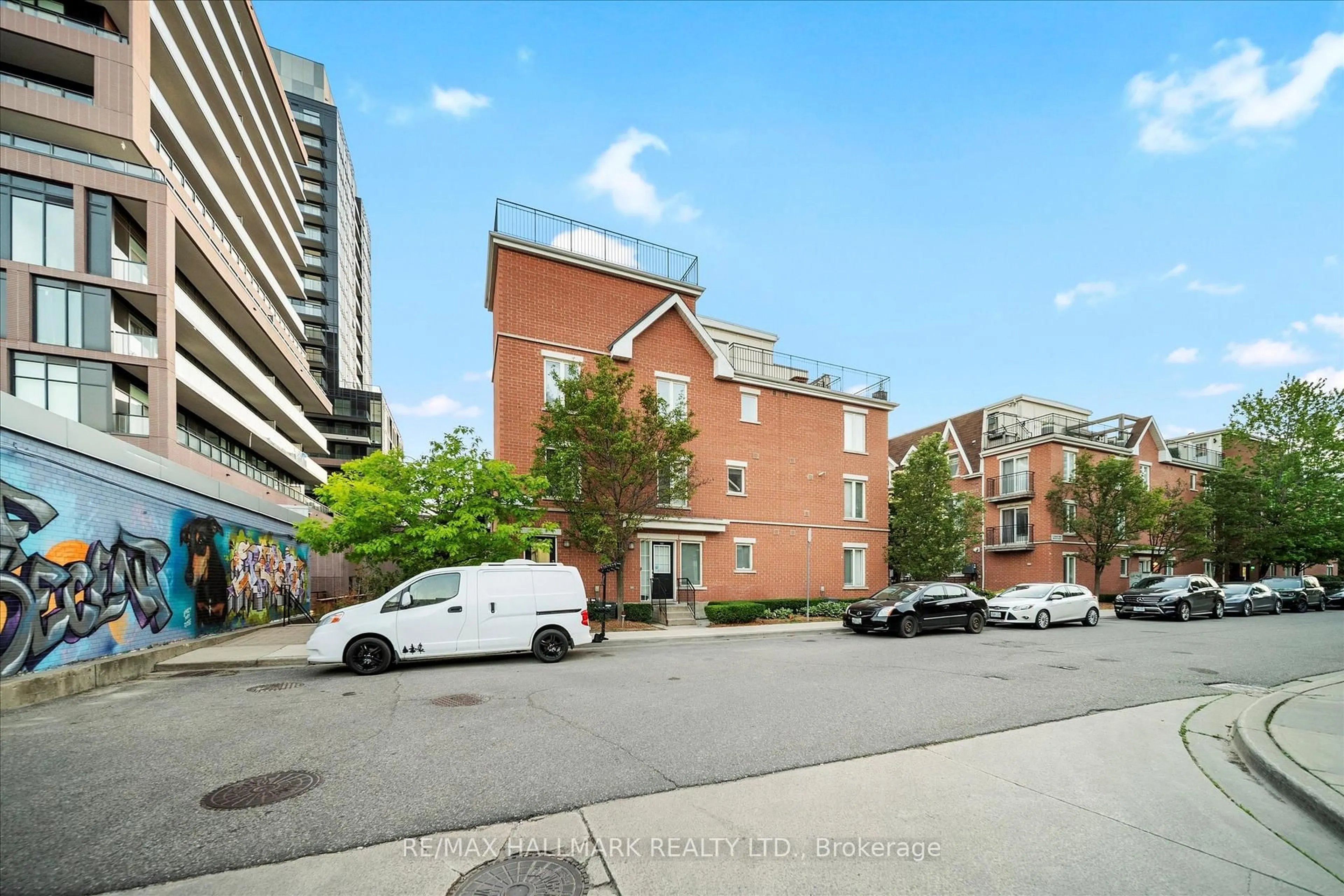 Unknown for 10 Laidlaw St #734, Toronto Ontario M6K 1X2